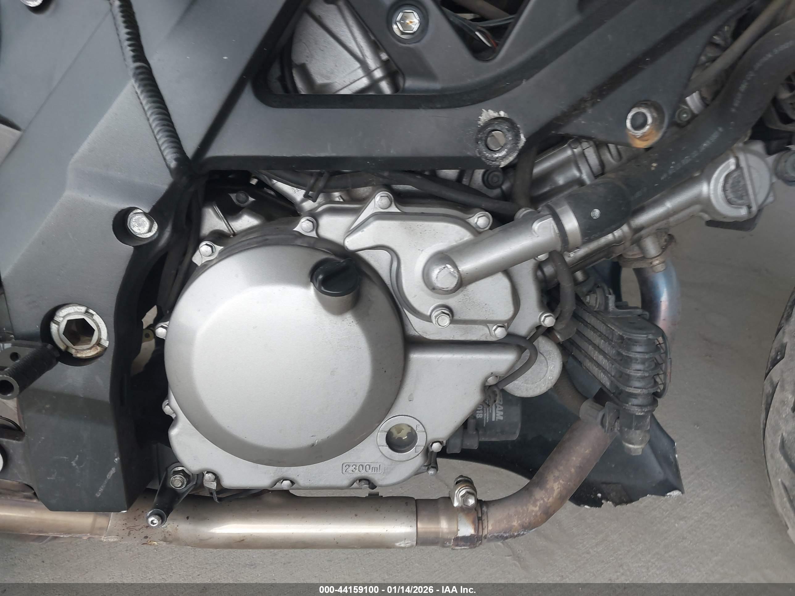 SUZUKI SV650 image 9