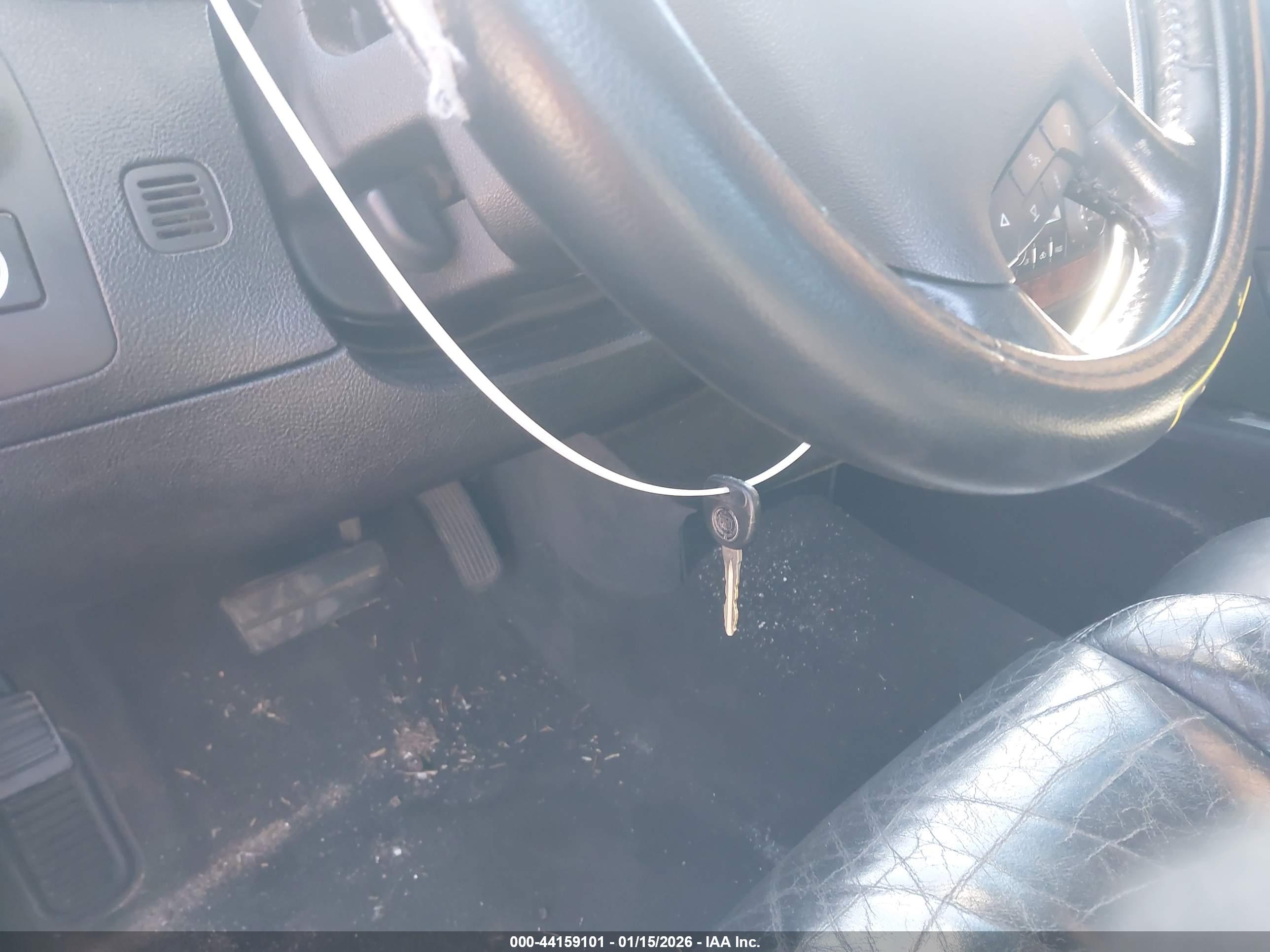 CADILLAC DTS image 11