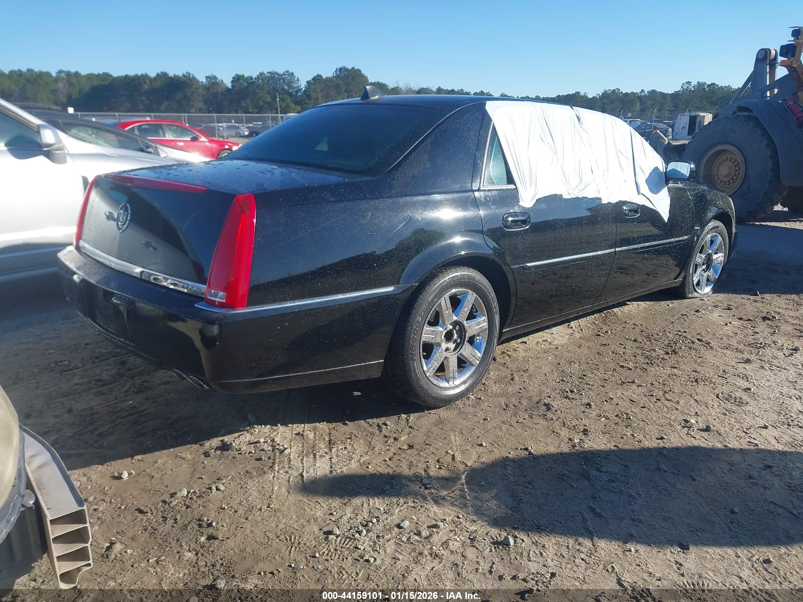 CADILLAC DTS image 4
