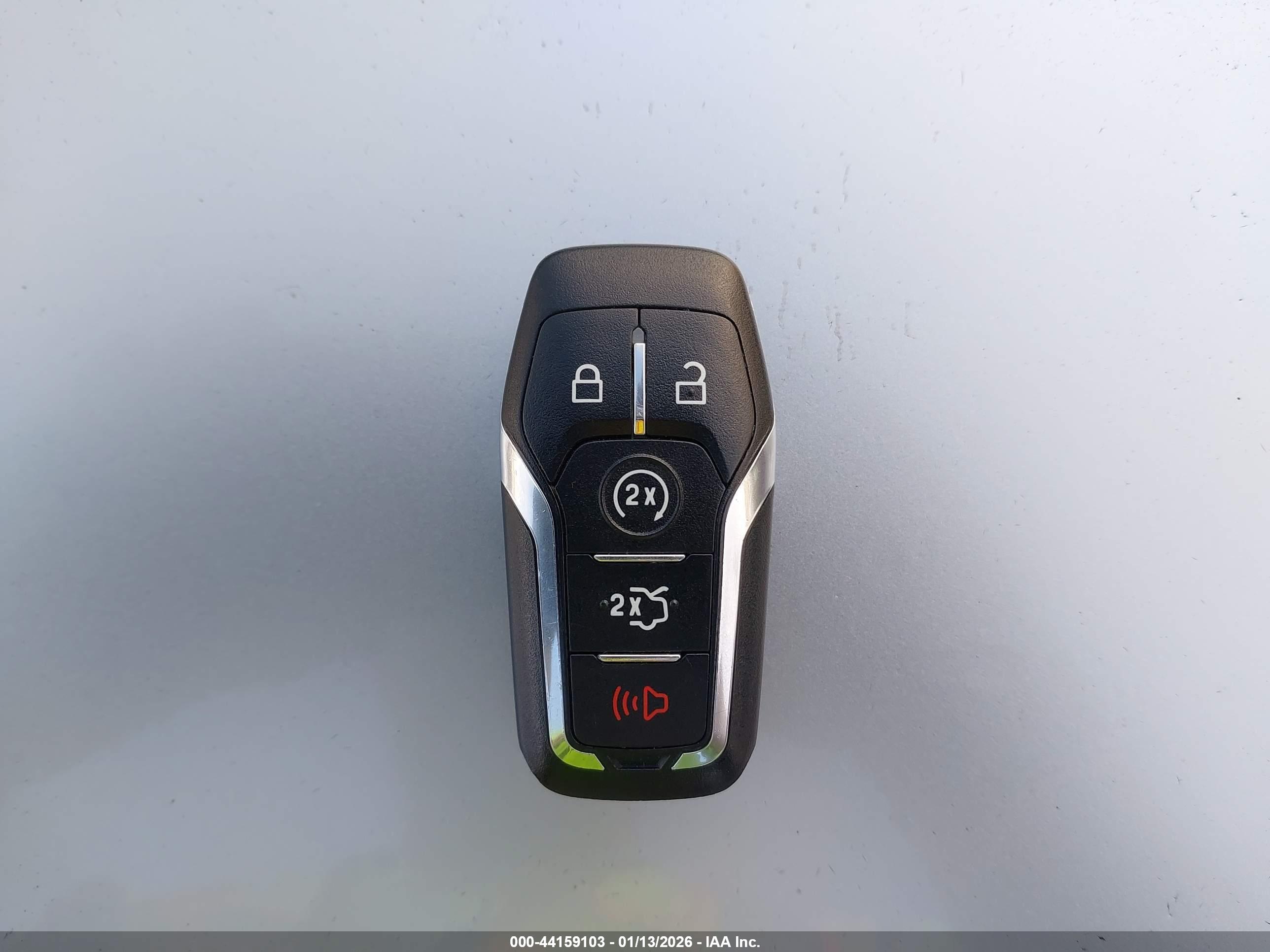 FORD FUSION image 11