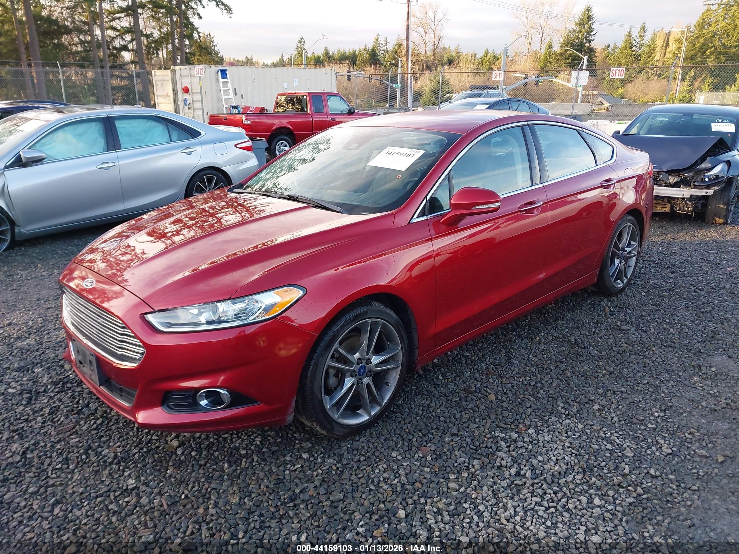 FORD FUSION image 2
