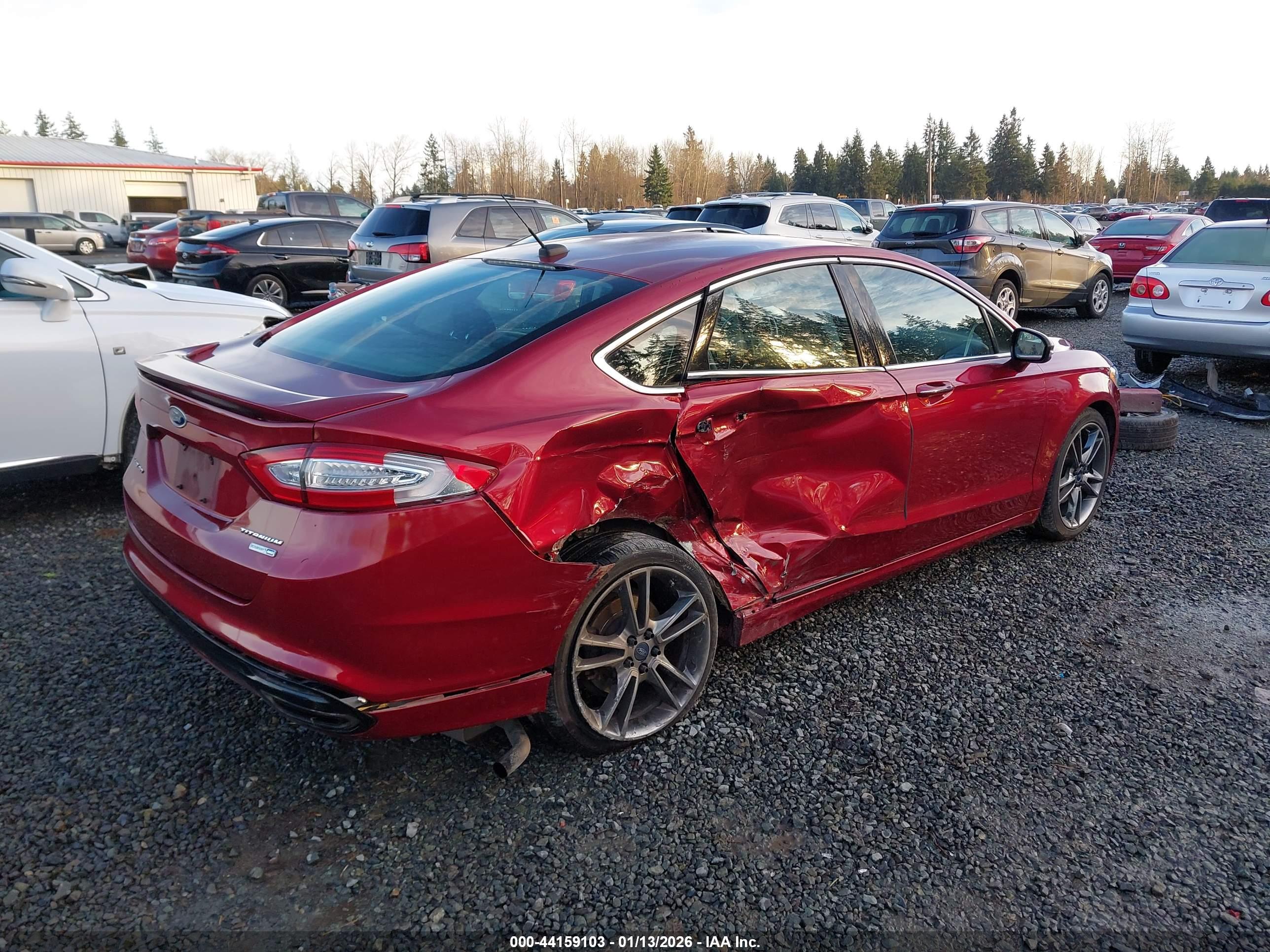 FORD FUSION image 4