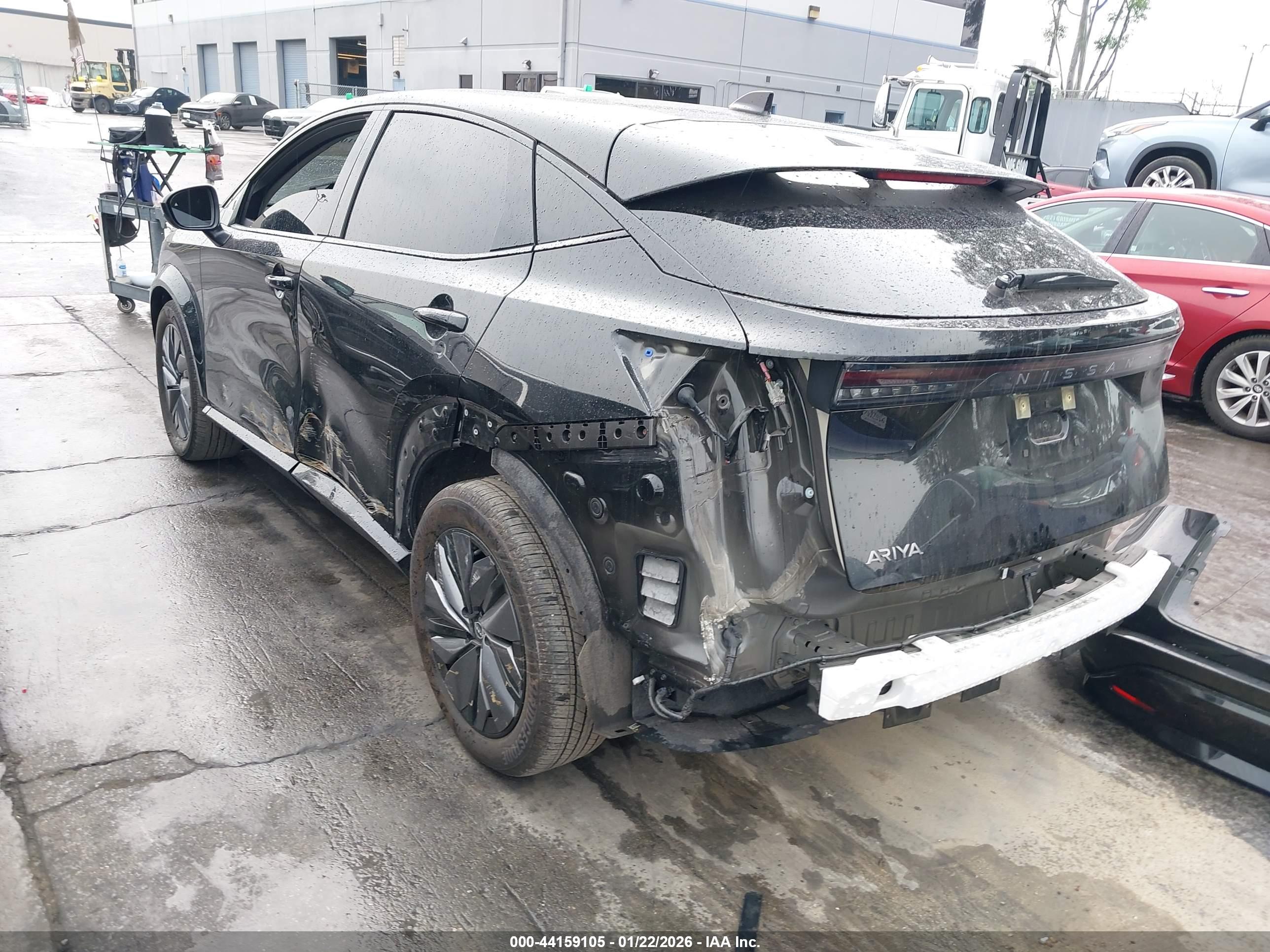 NISSAN ARIYA image 3