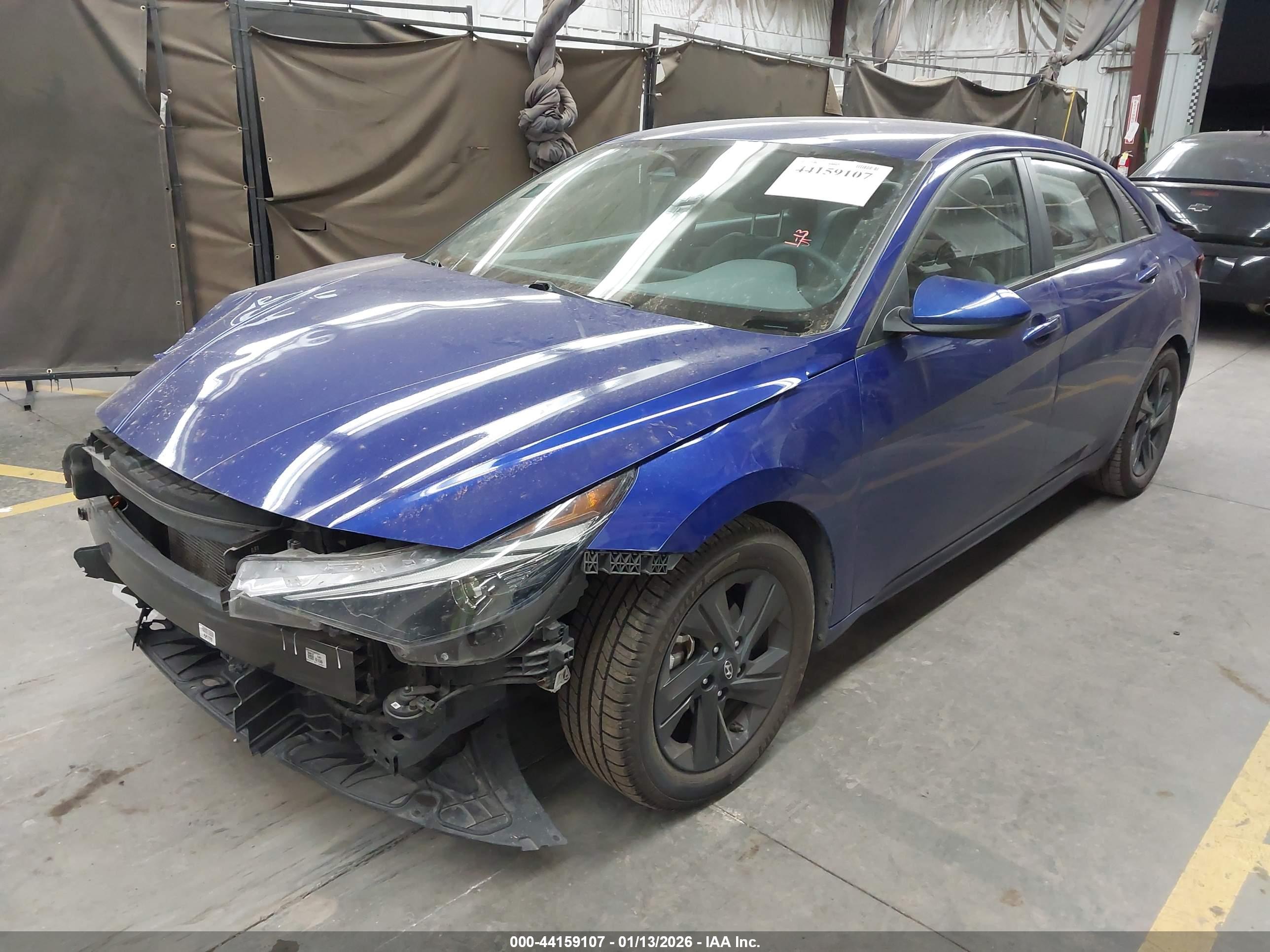 HYUNDAI ELANTRA image 2