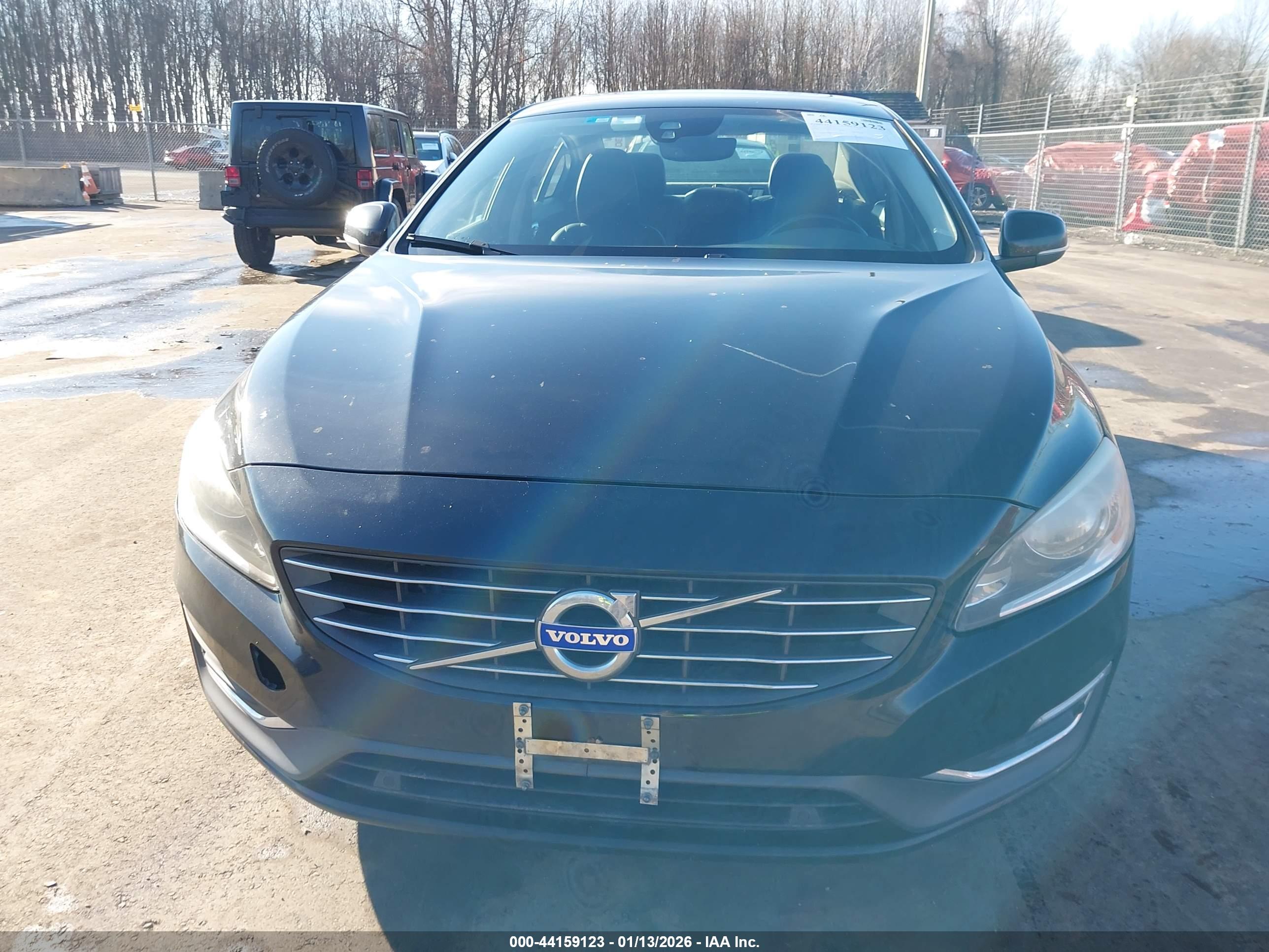 VOLVO S60 image 6