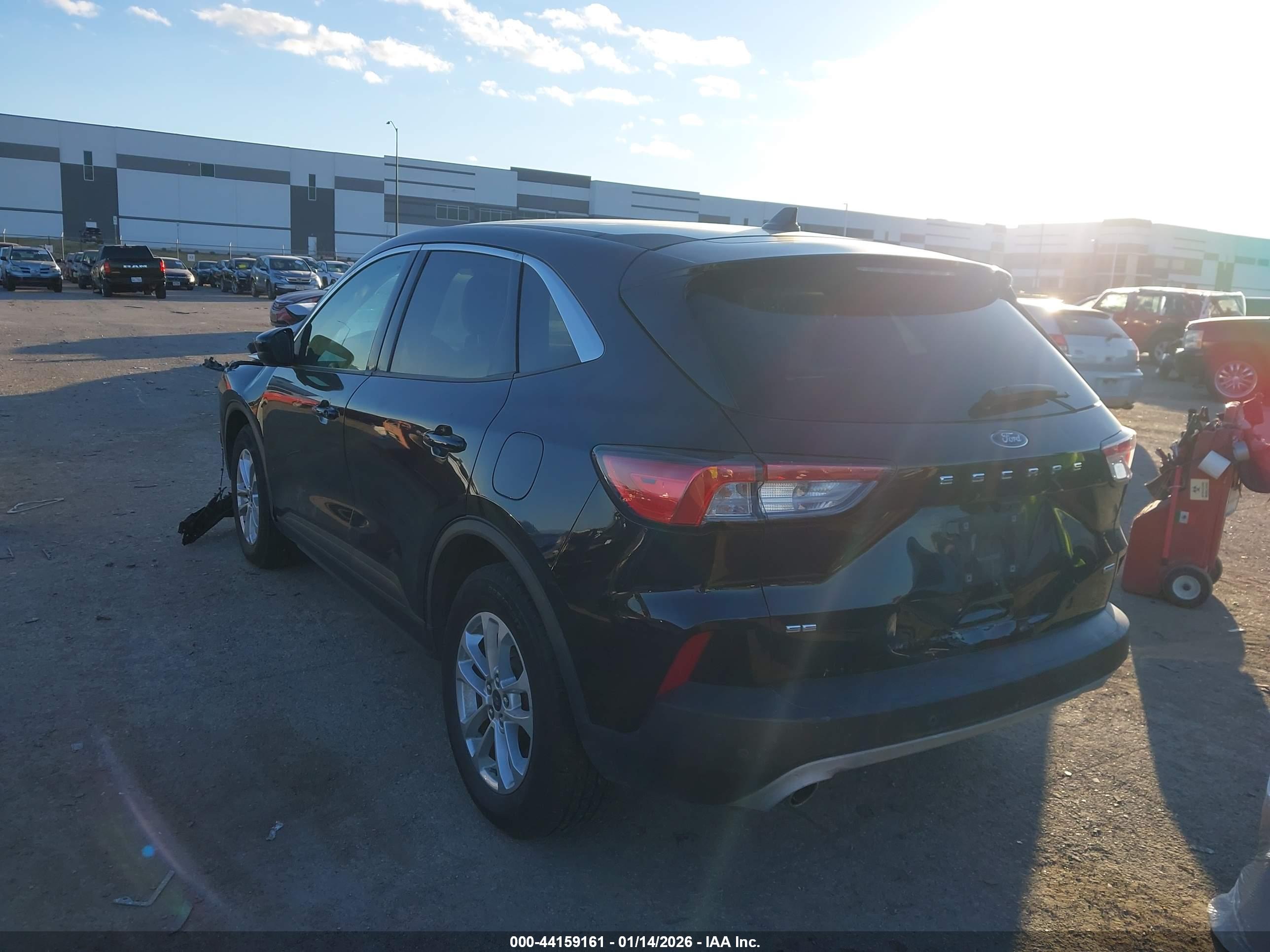 FORD ESCAPE image 3