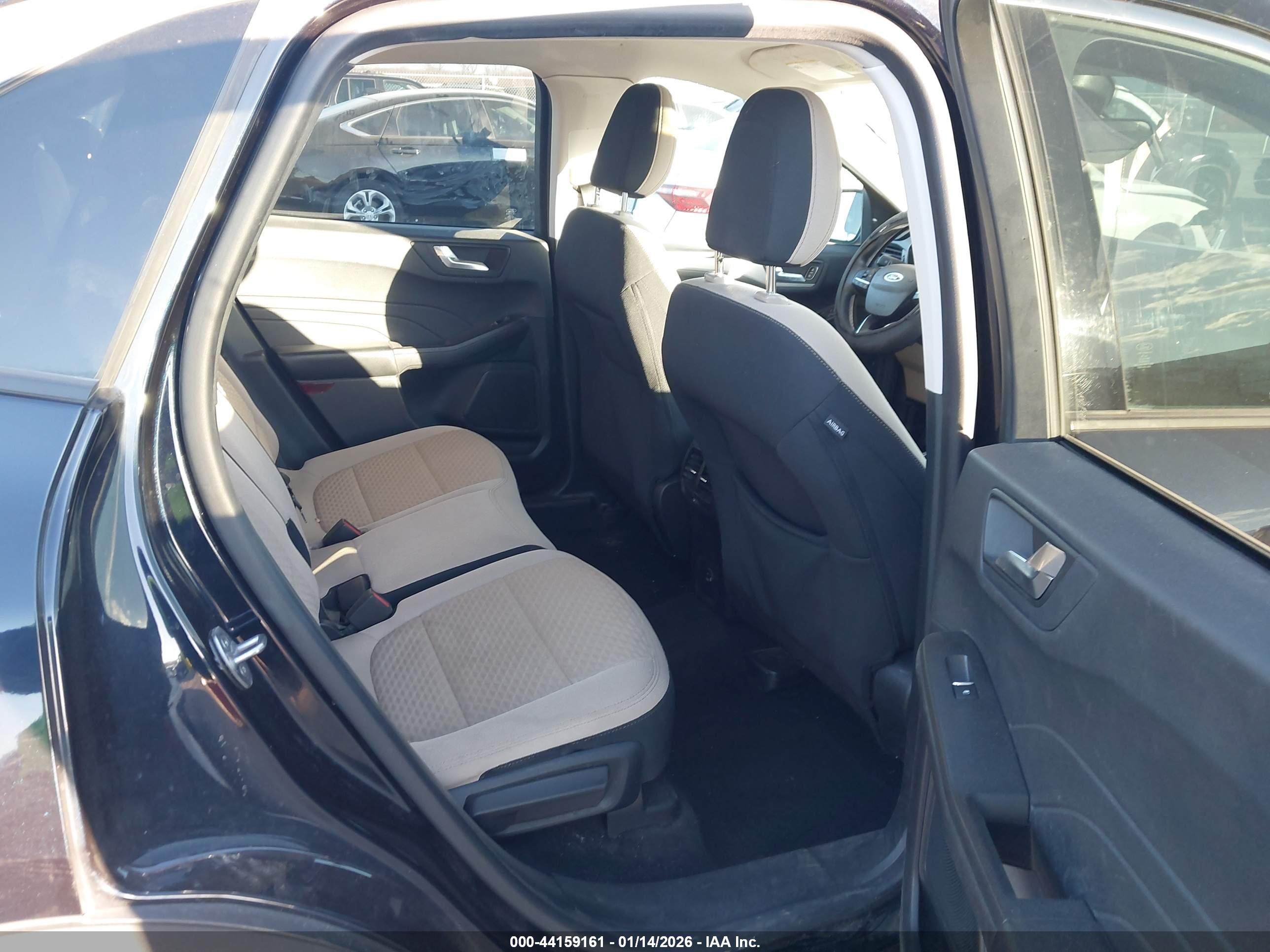FORD ESCAPE image 8