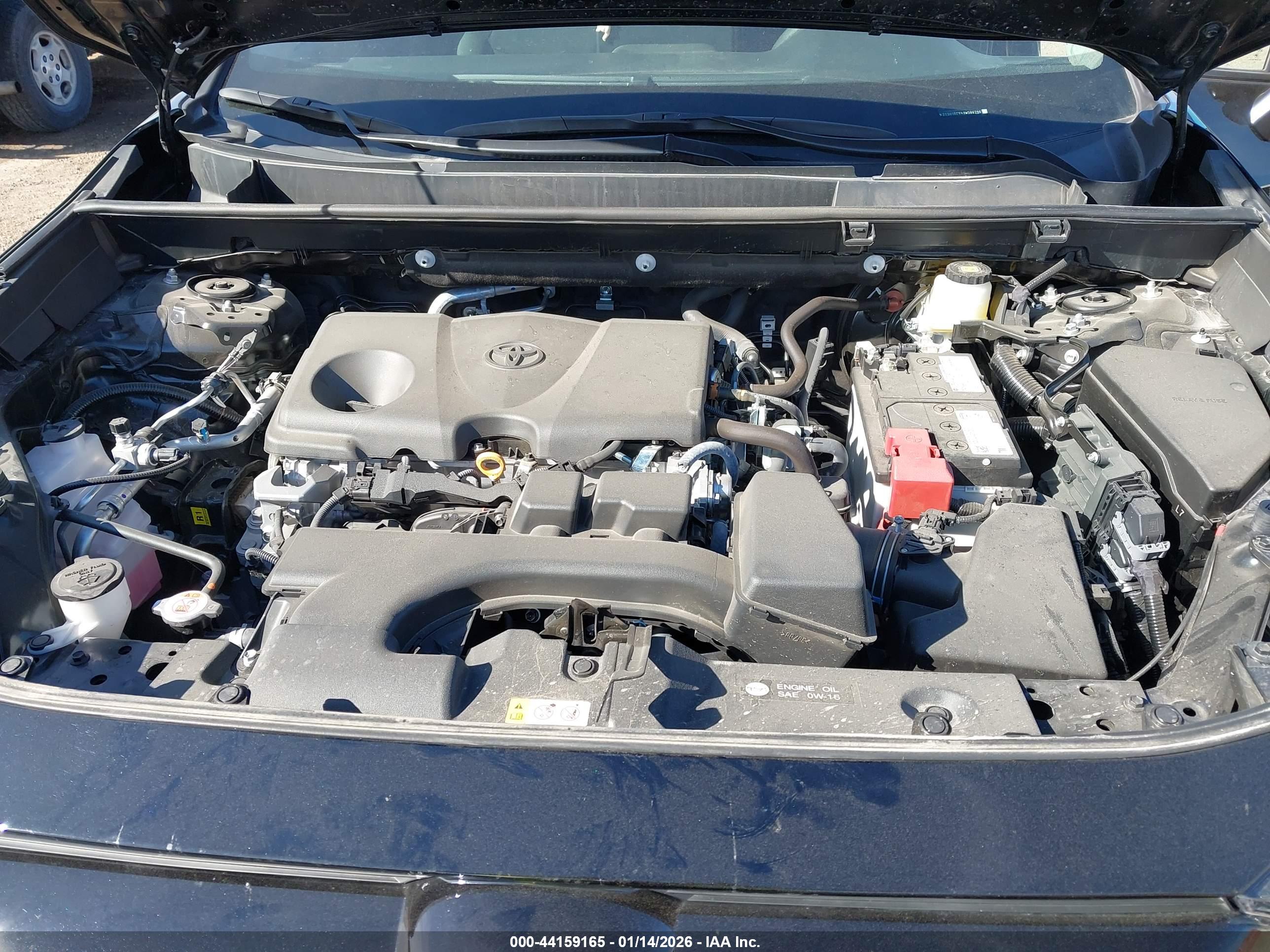 TOYOTA RAV4 image 10