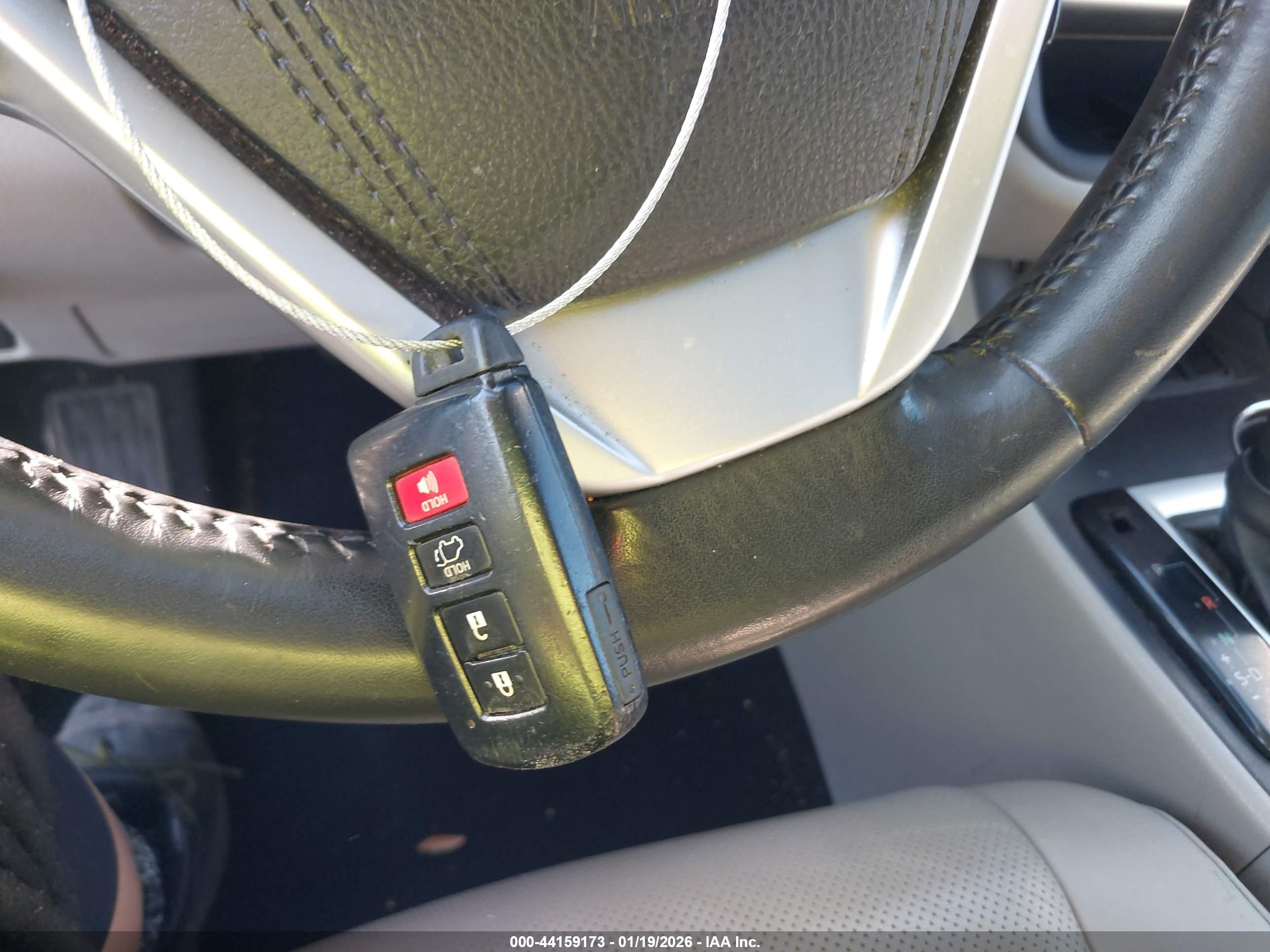 TOYOTA HIGHLANDER image 11