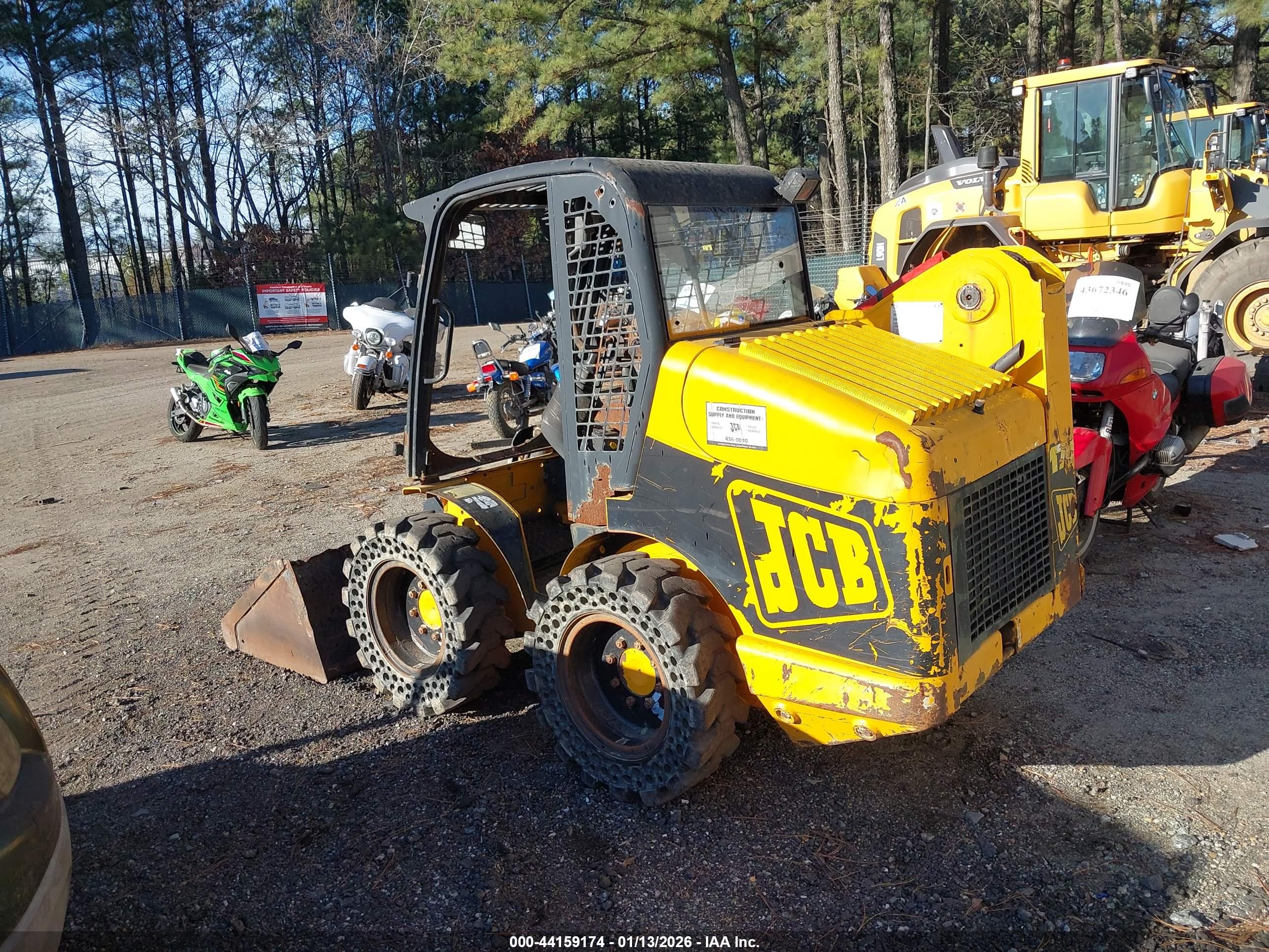 JCB SKIDSTEER image 3