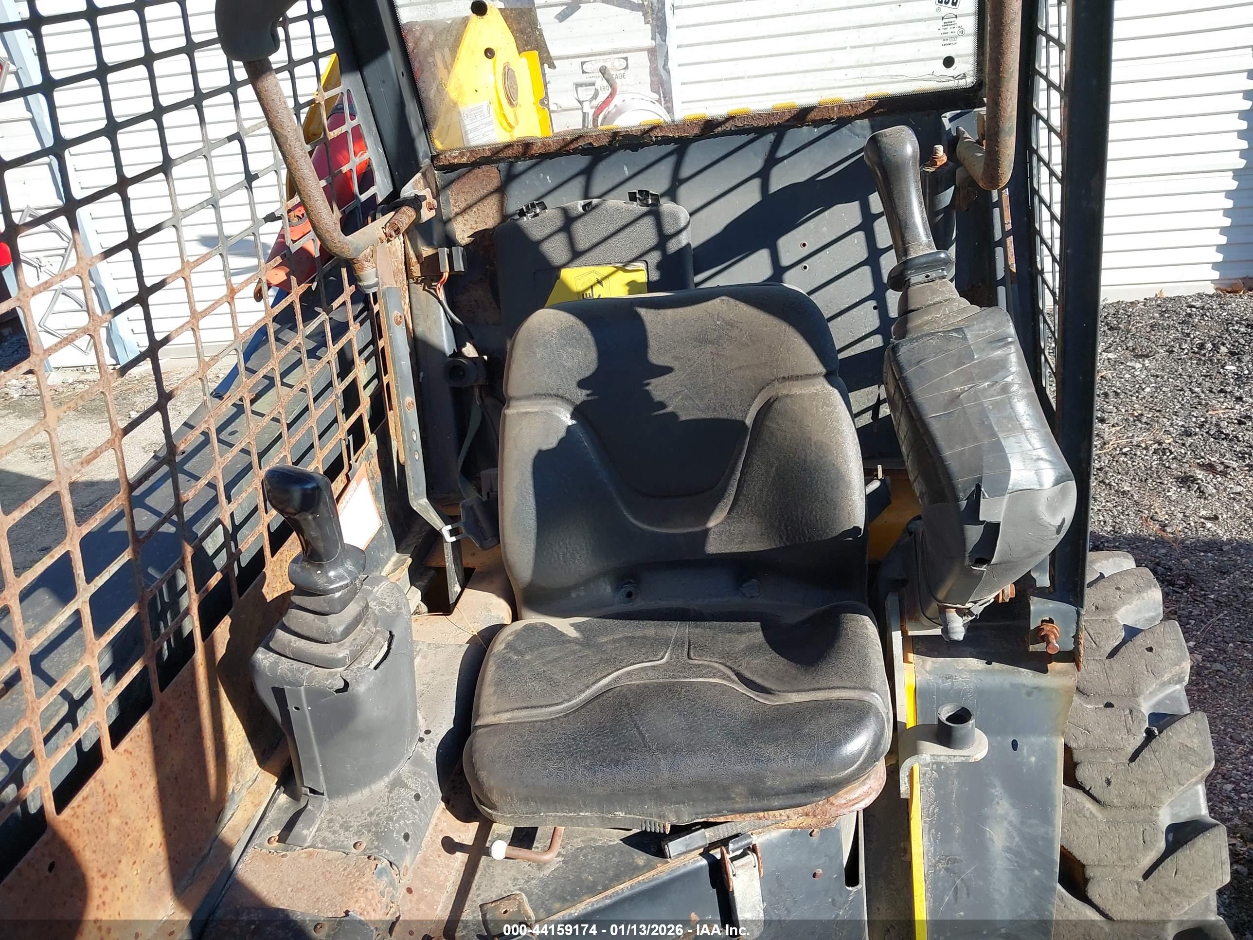 JCB SKIDSTEER image 5
