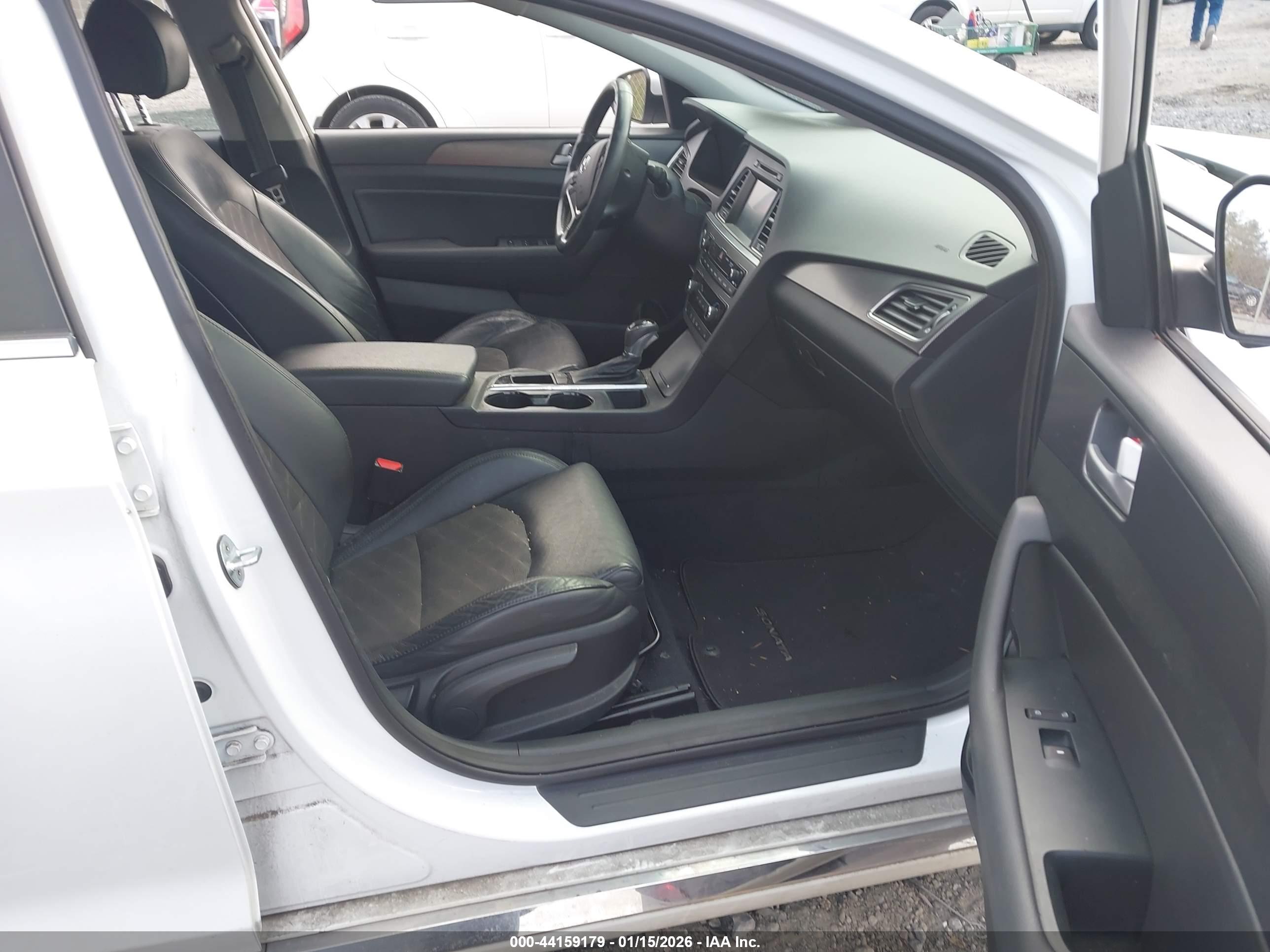 HYUNDAI SONATA image 5