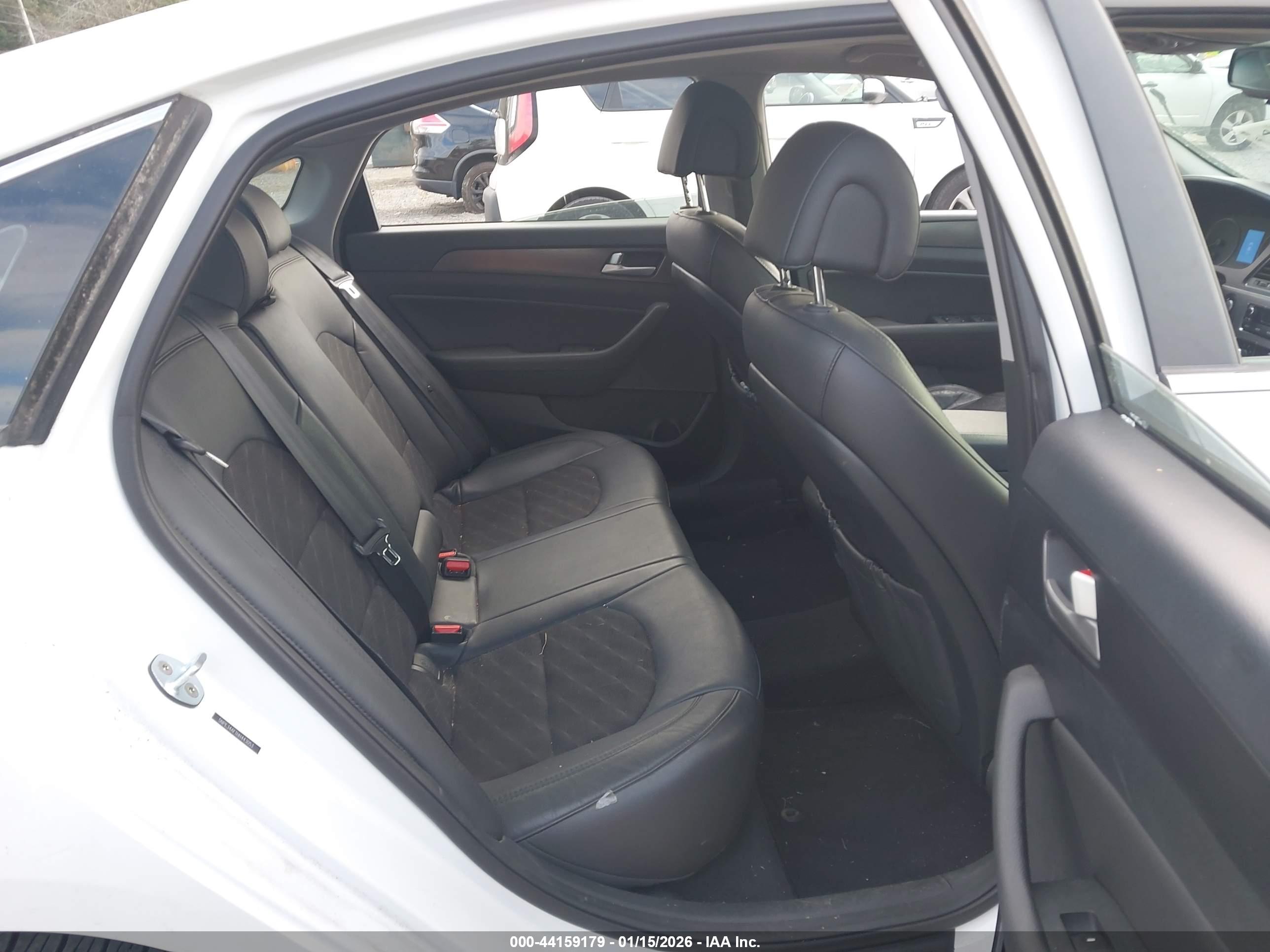 HYUNDAI SONATA image 8