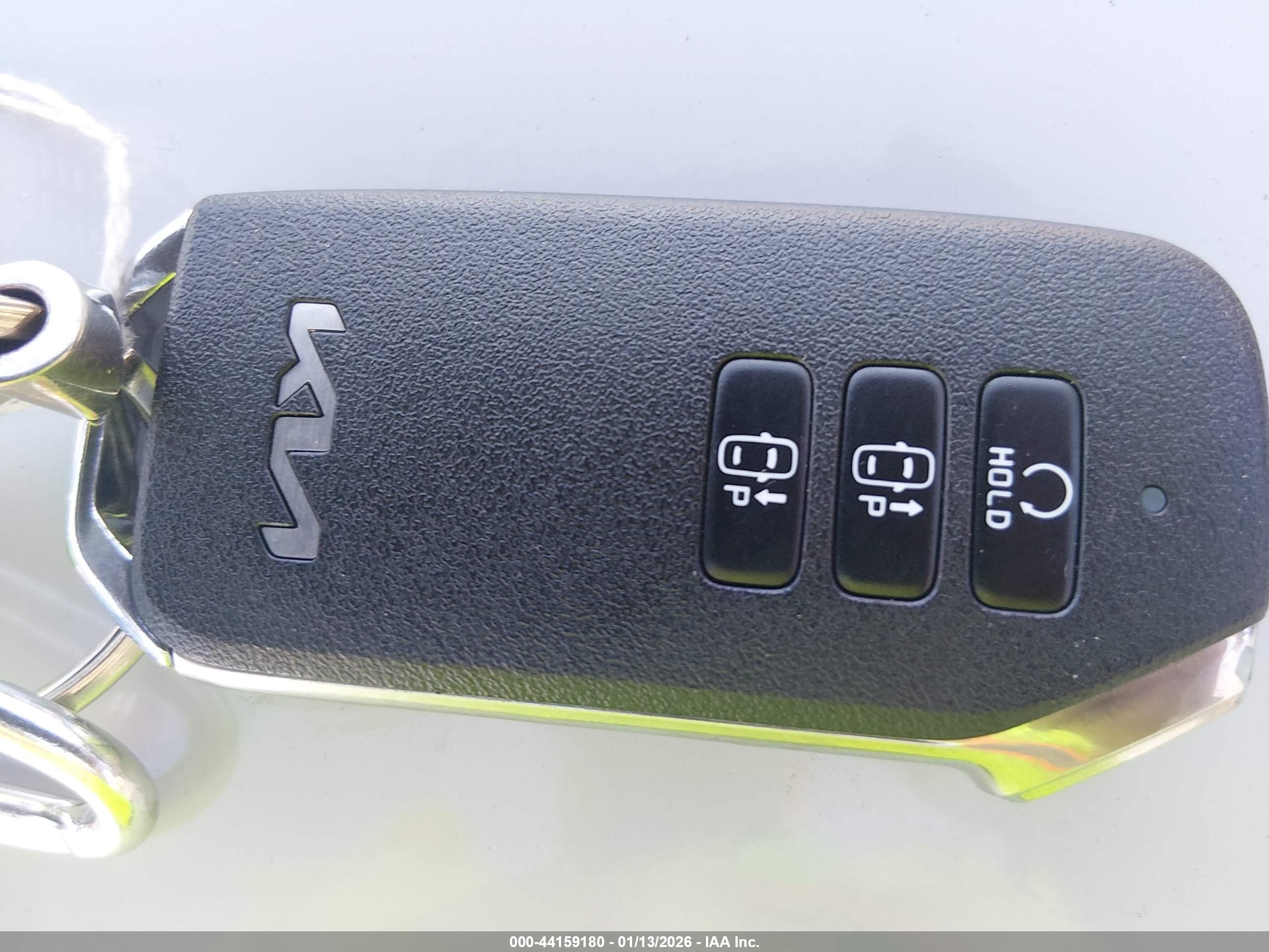 KIA SPORTAGE image 11