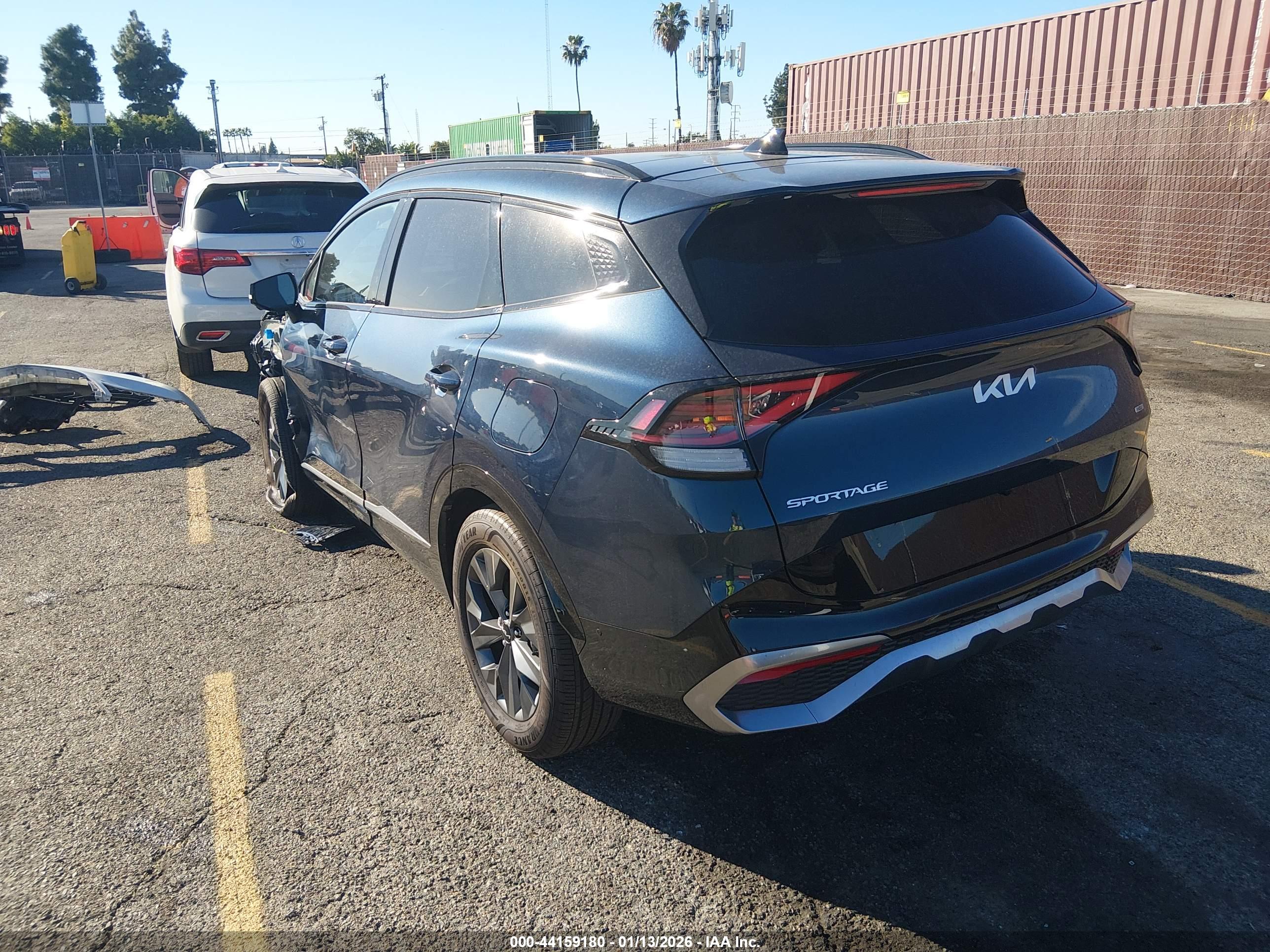 KIA SPORTAGE image 3