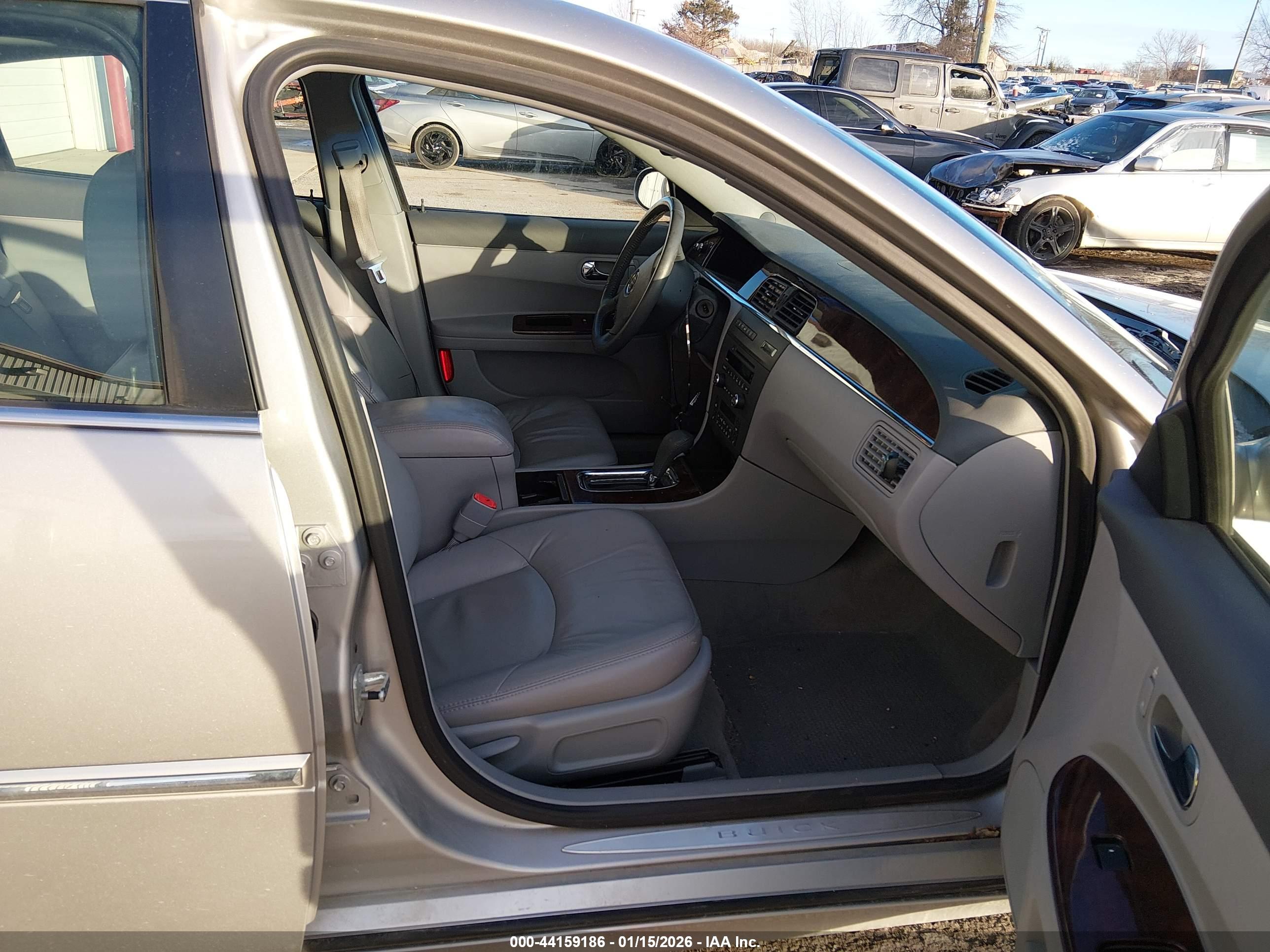 BUICK LACROSSE image 5