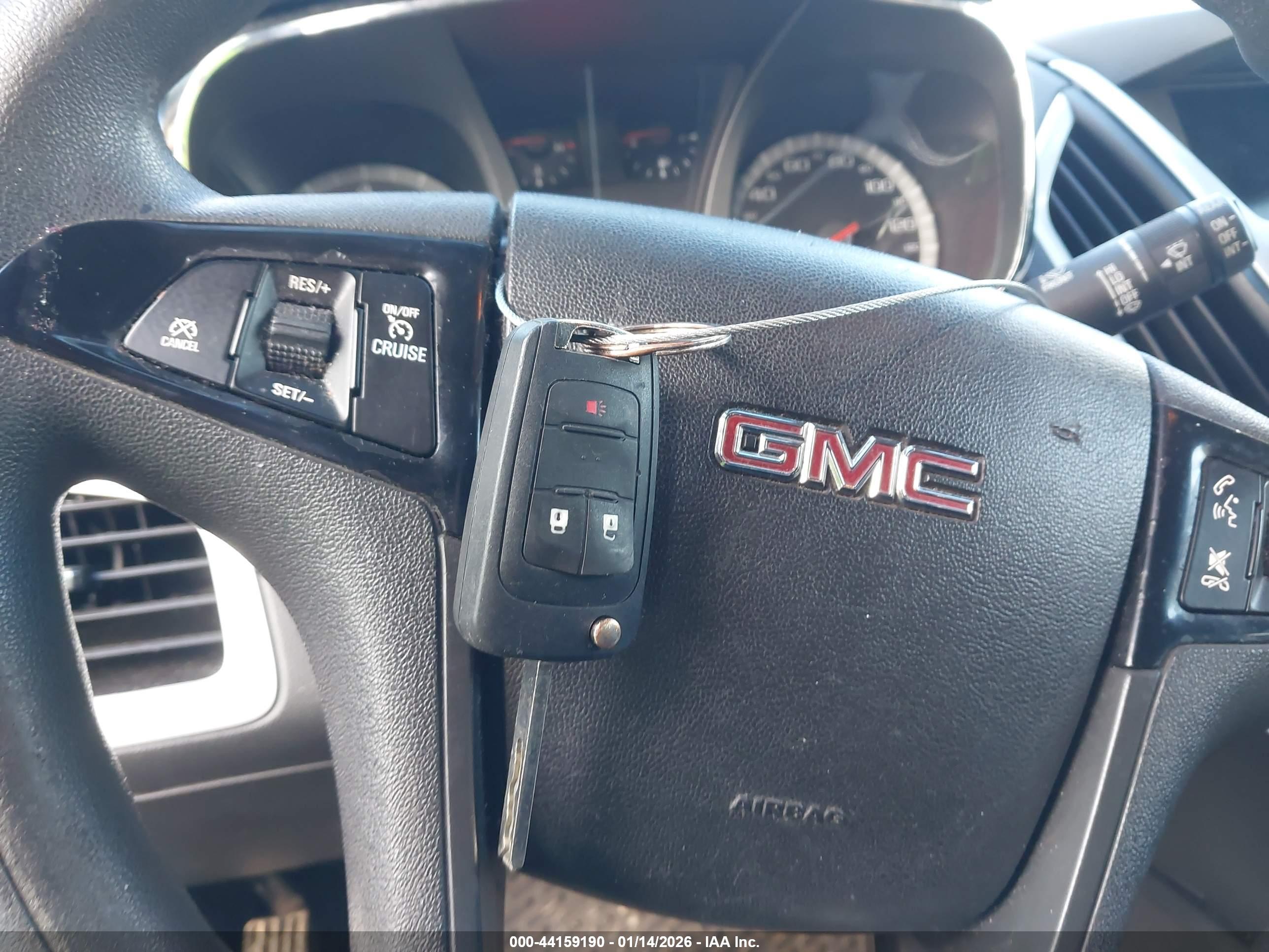 GMC TERRAIN image 11