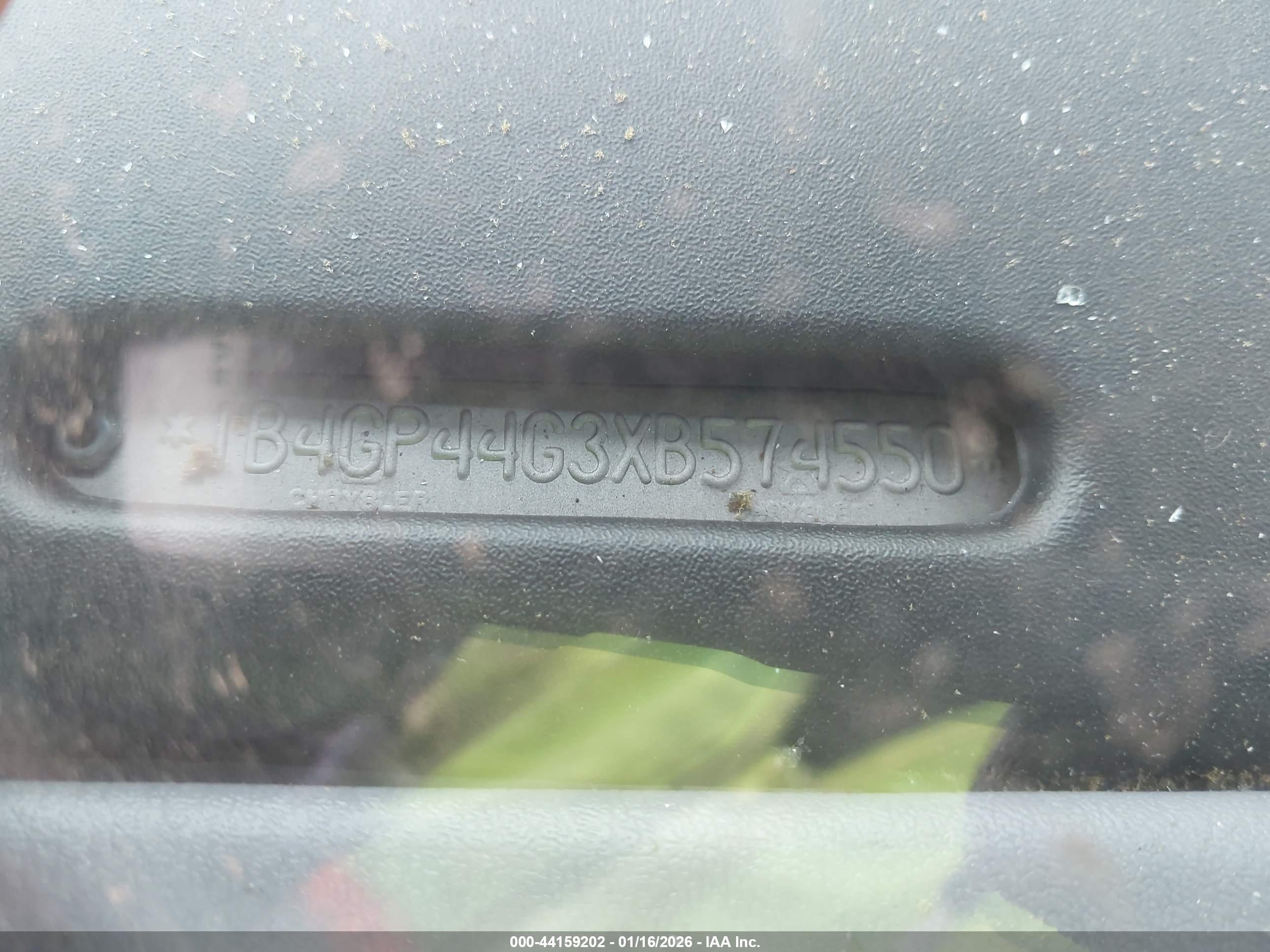 DODGE GRAND image 9