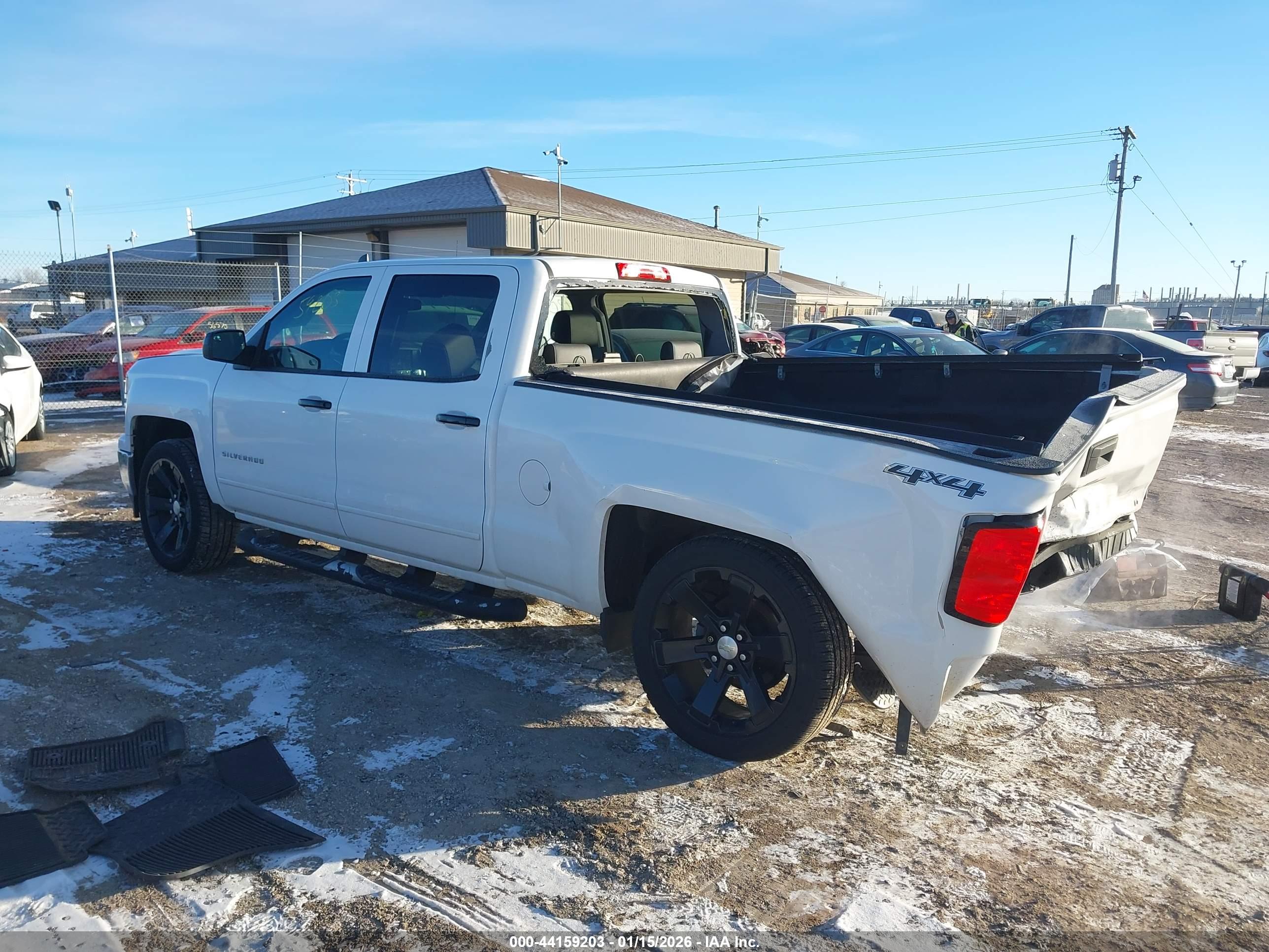 CHEVROLET SILVERADO image 3
