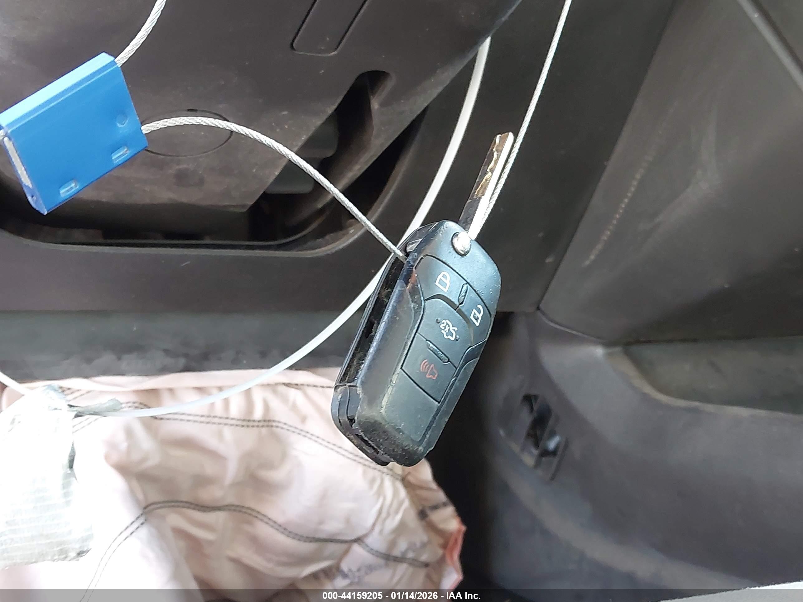 FORD FUSION image 11
