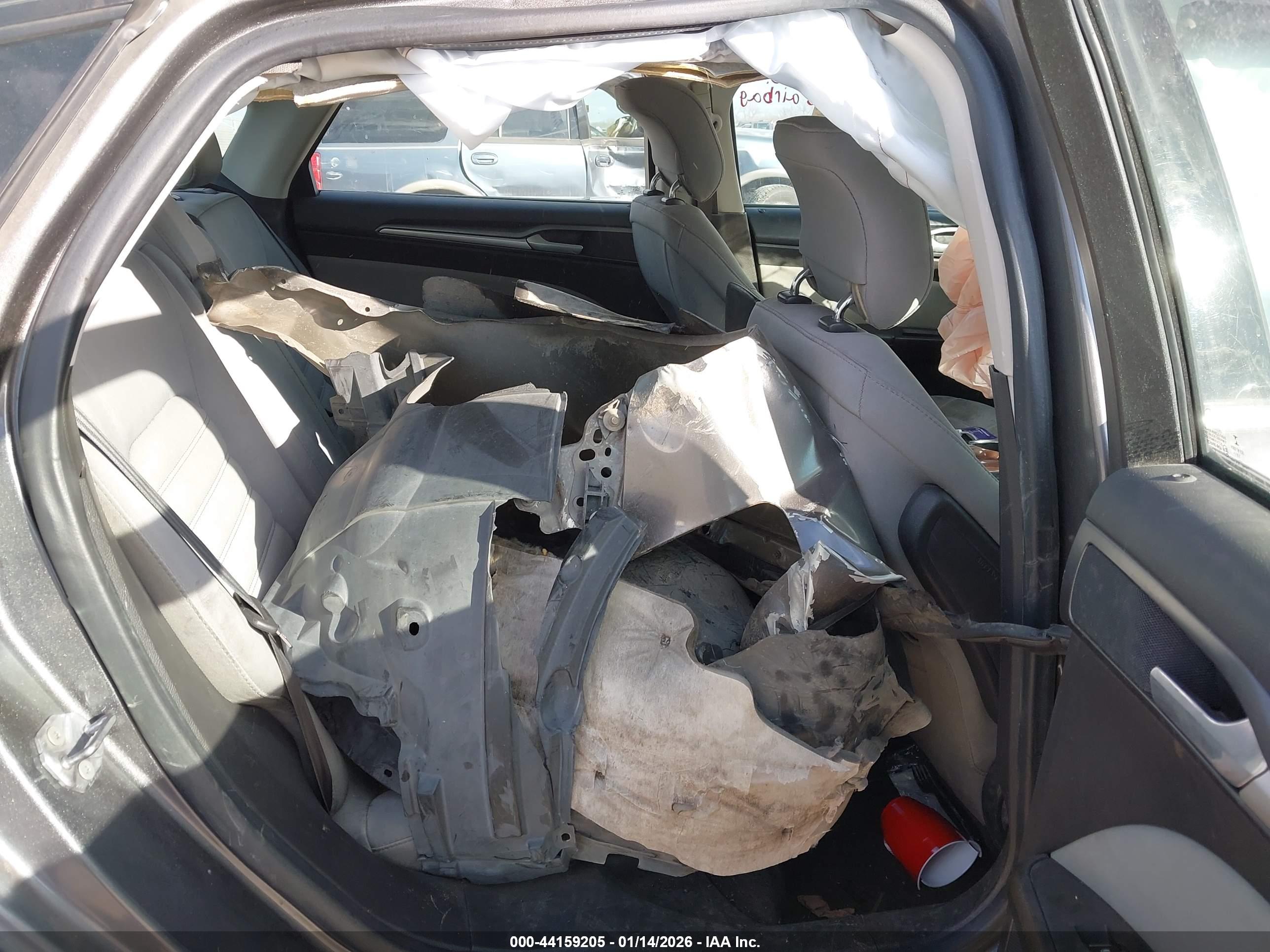 FORD FUSION image 8