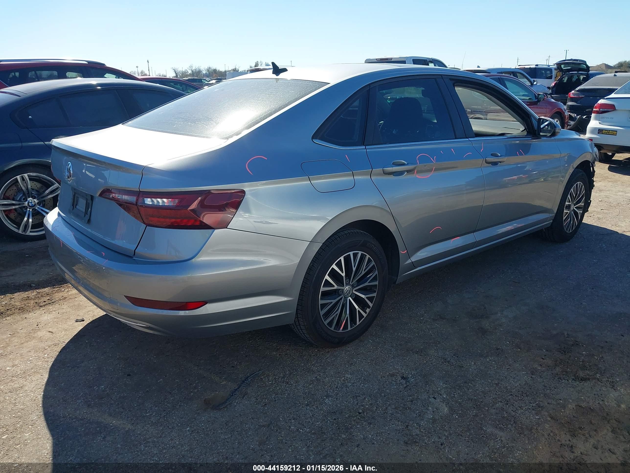 VOLKSWAGEN JETTA image 4