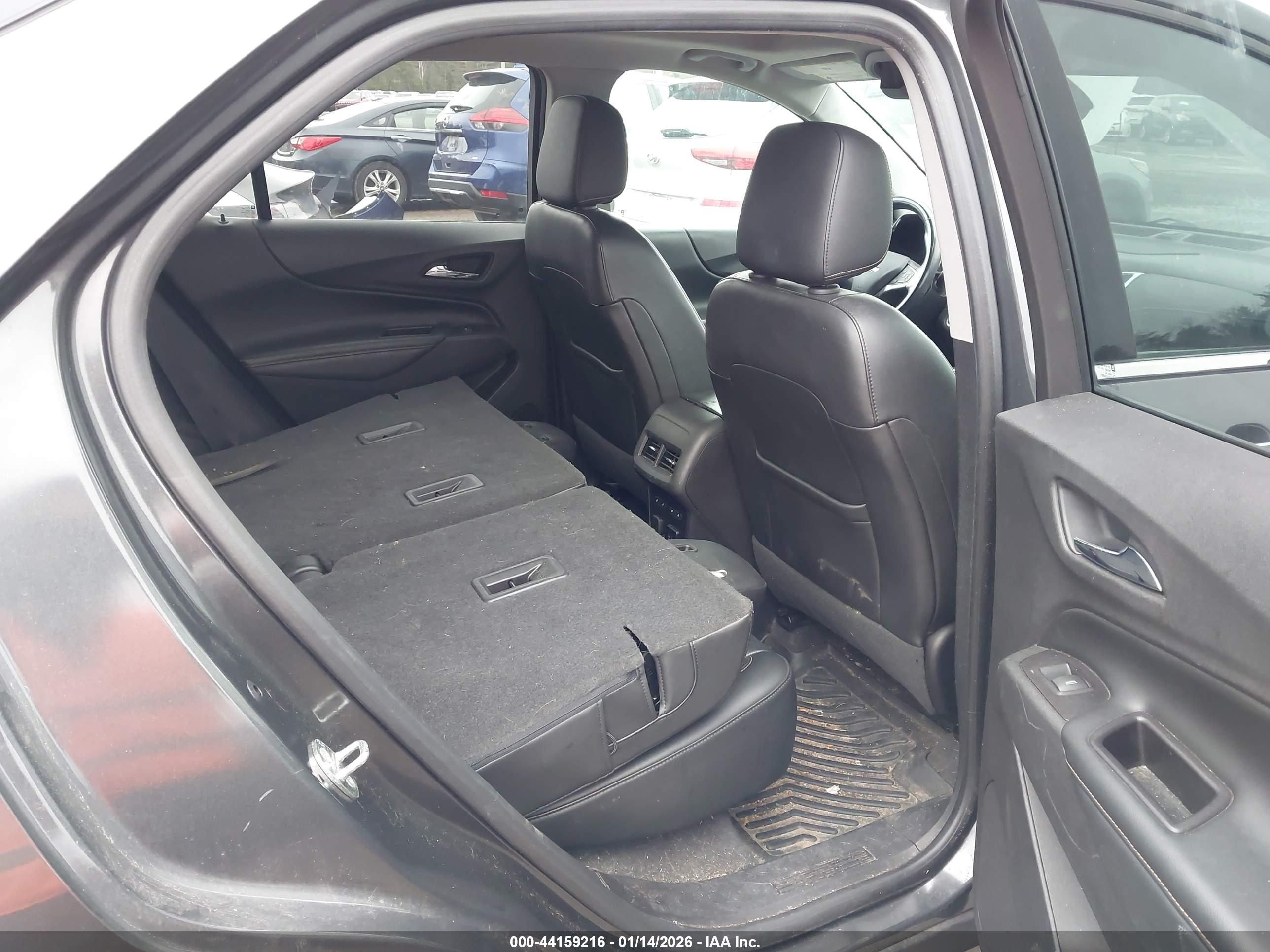 CHEVROLET EQUINOX image 8