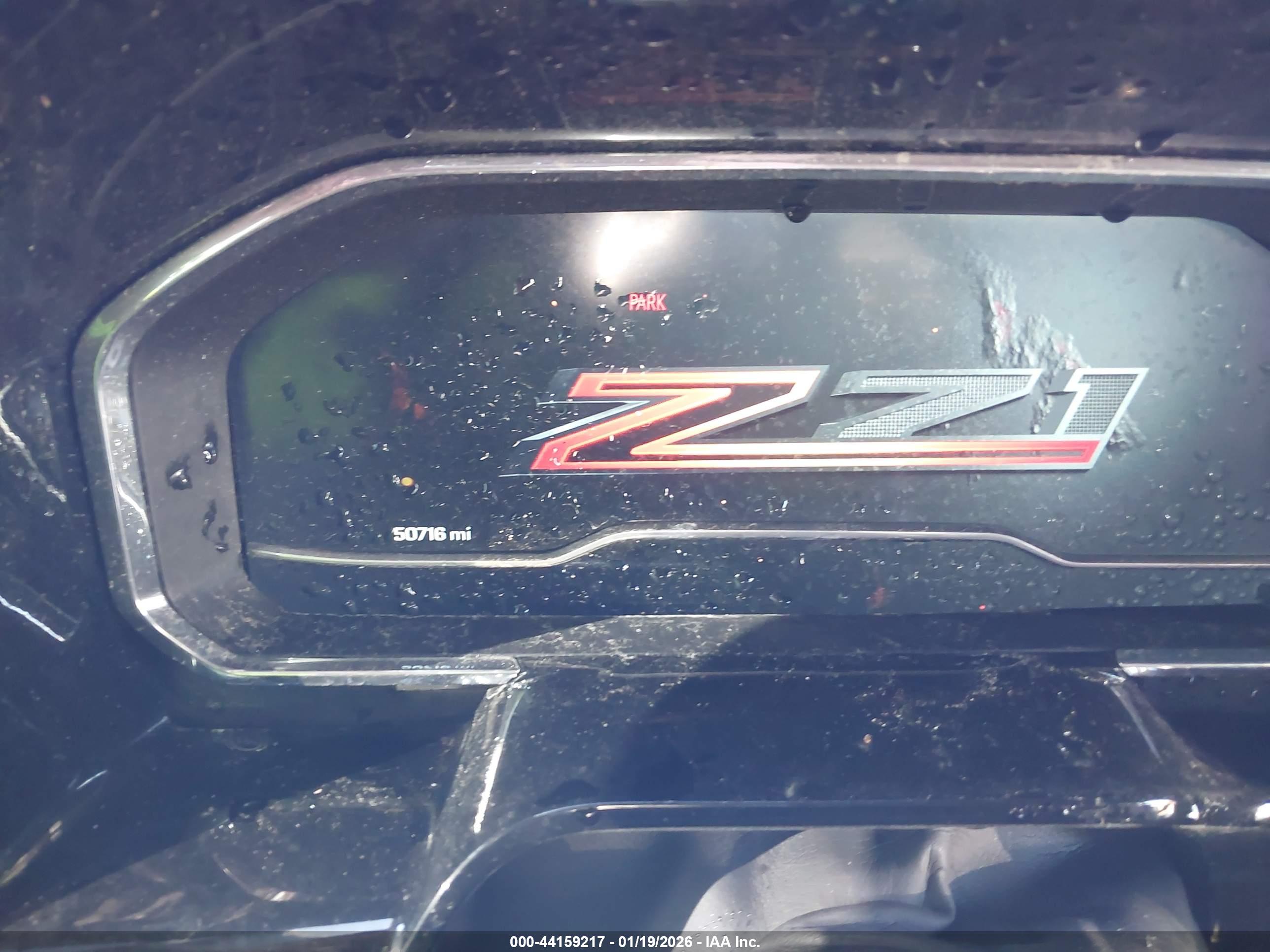 CHEVROLET SILVERADO image 7