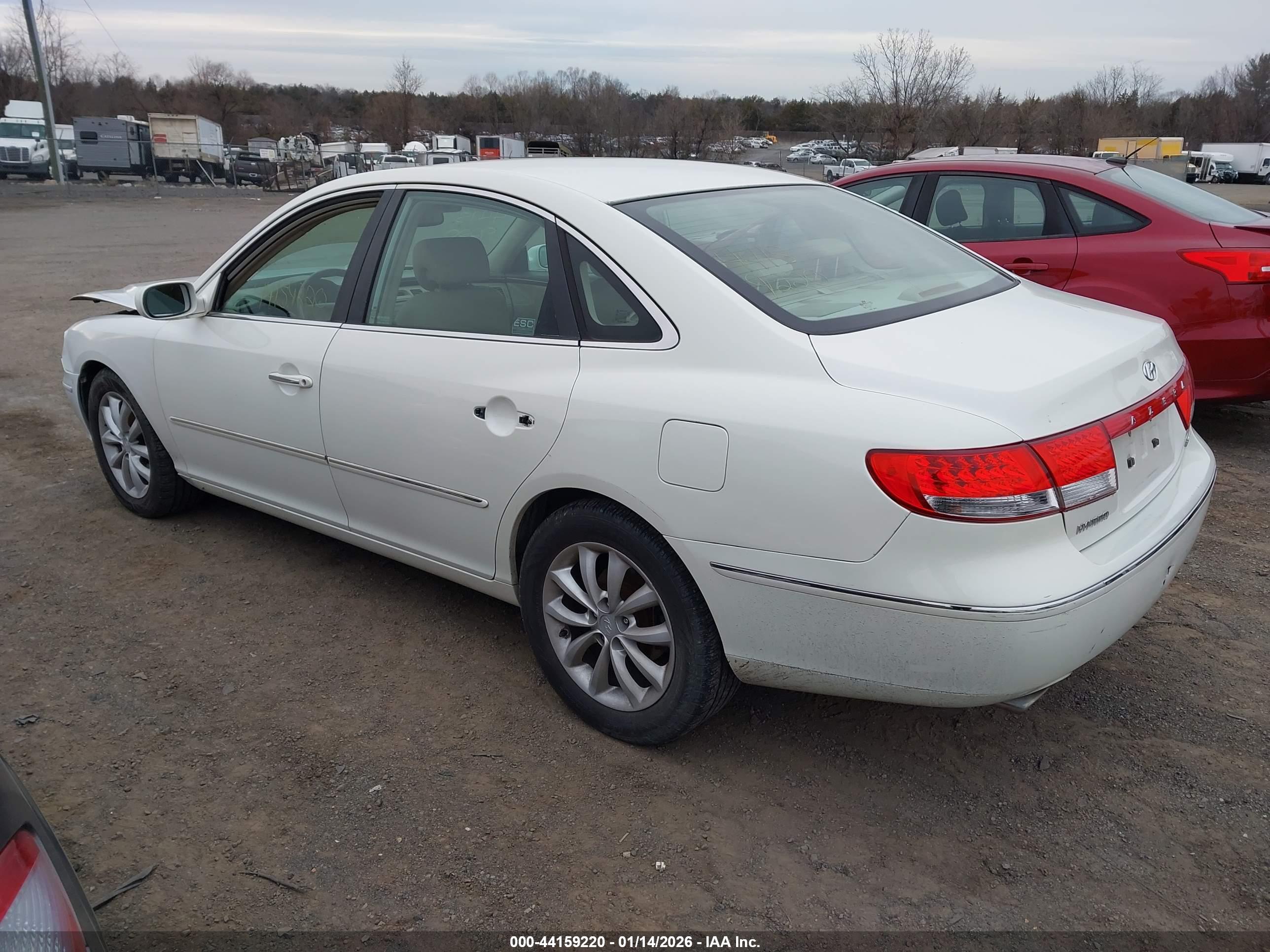 HYUNDAI AZERA image 3