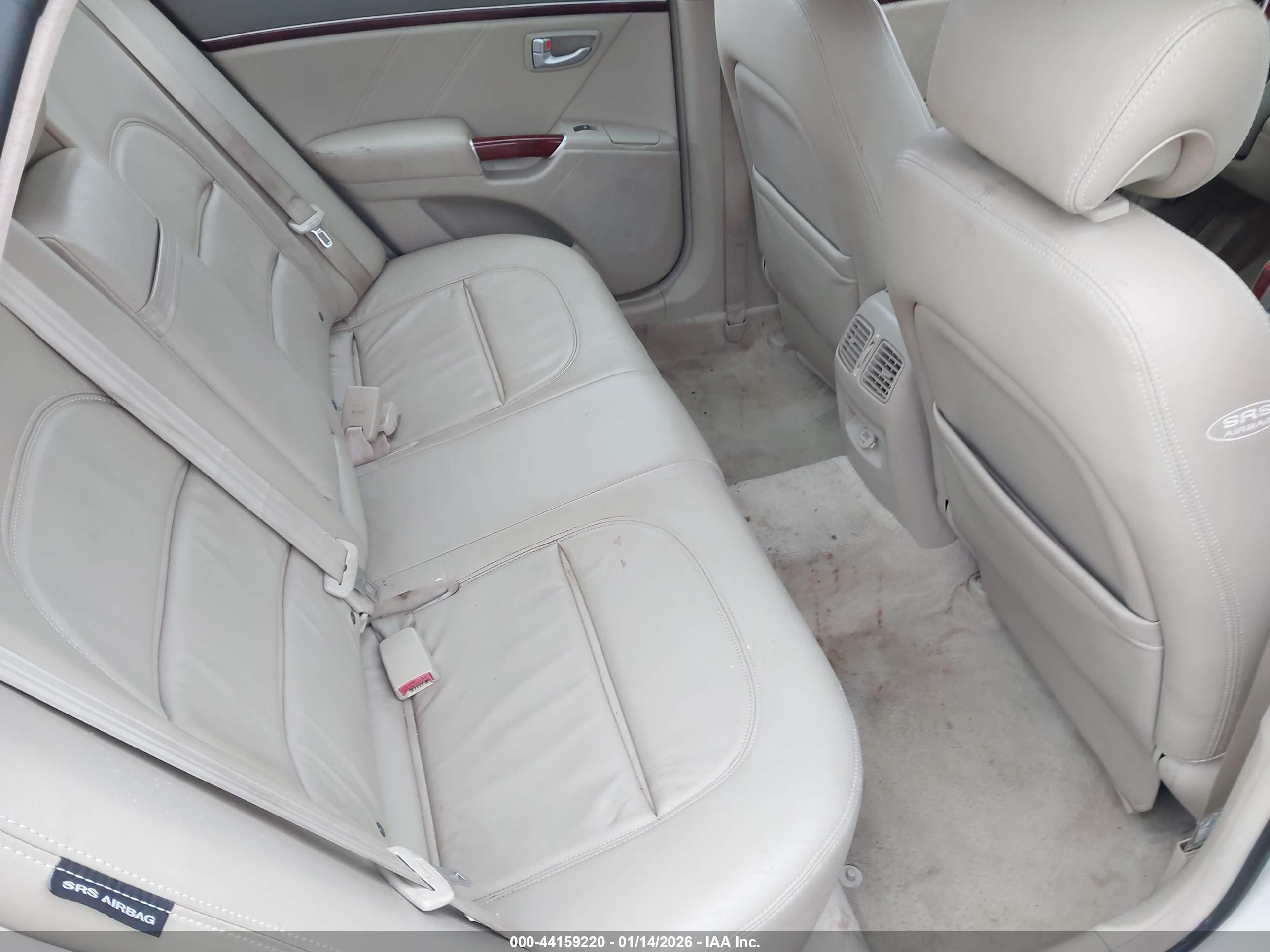 HYUNDAI AZERA image 8