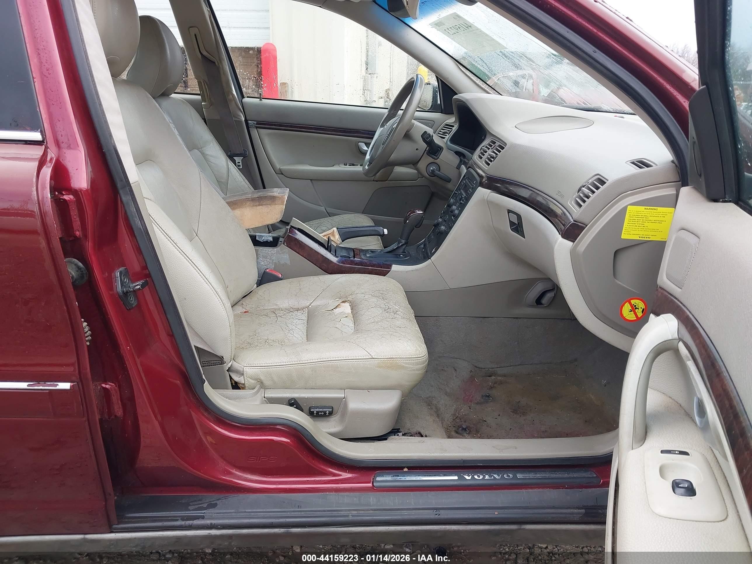VOLVO S80 image 5