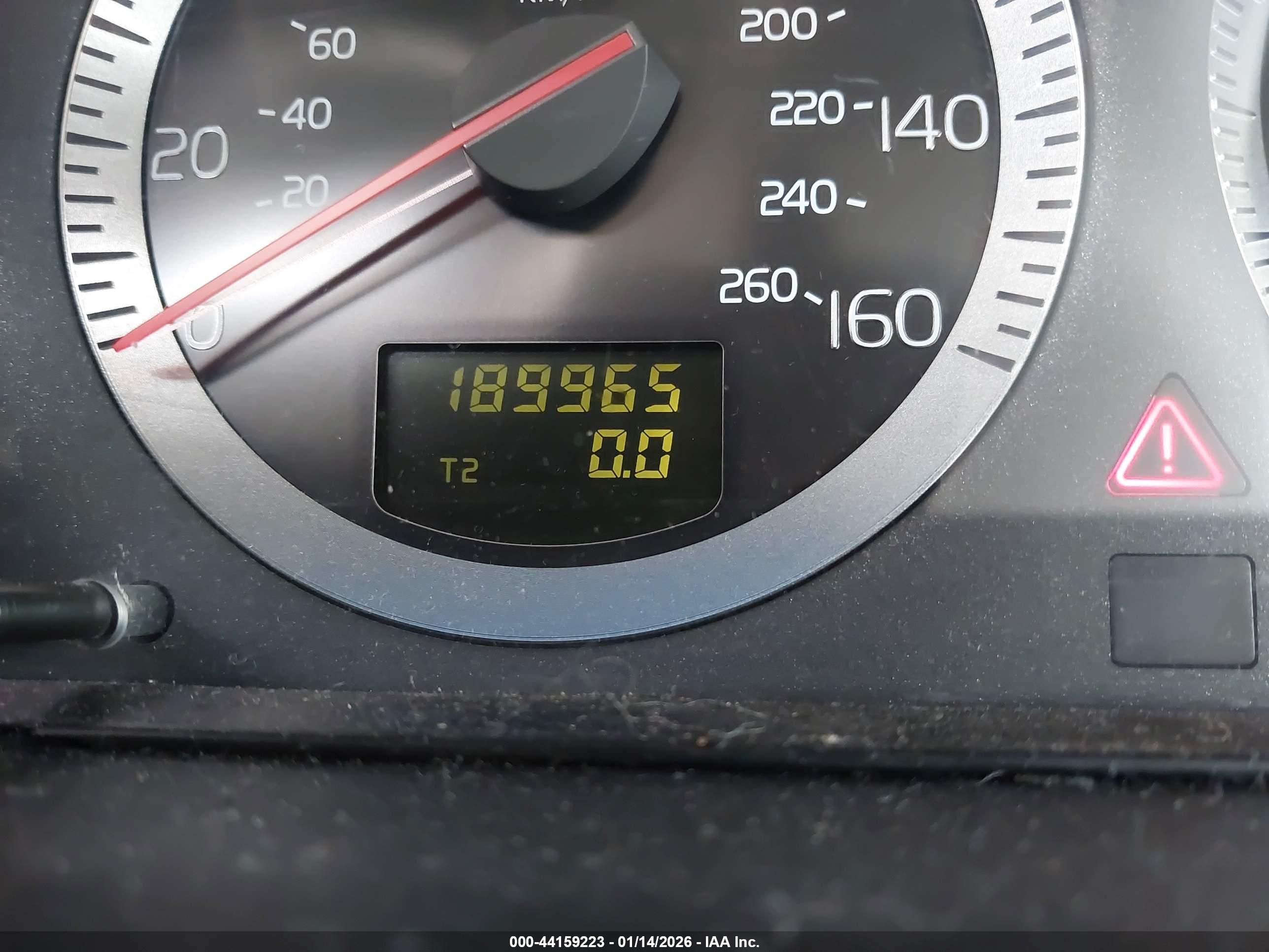 VOLVO S80 image 7