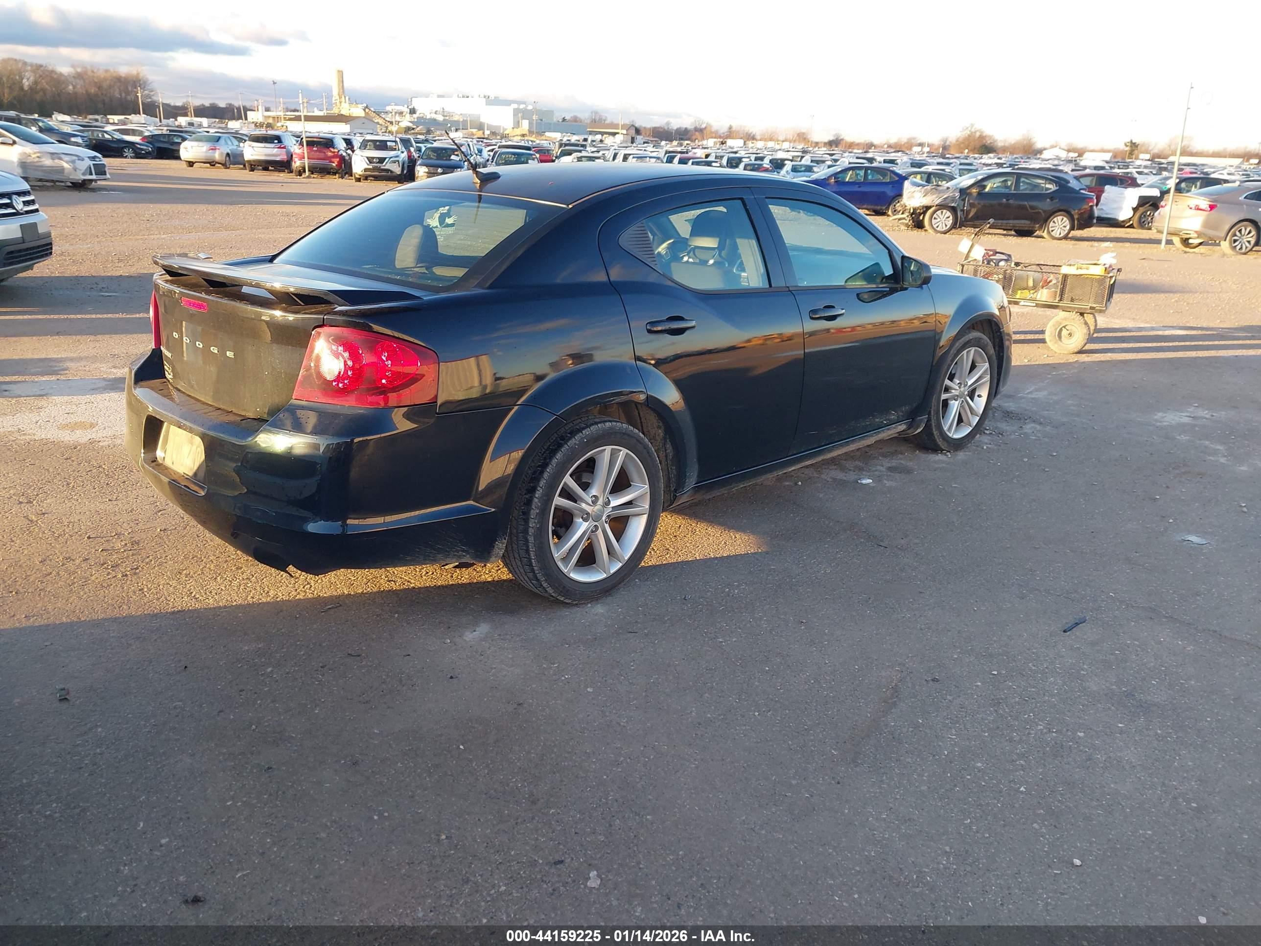 DODGE AVENGER image 4