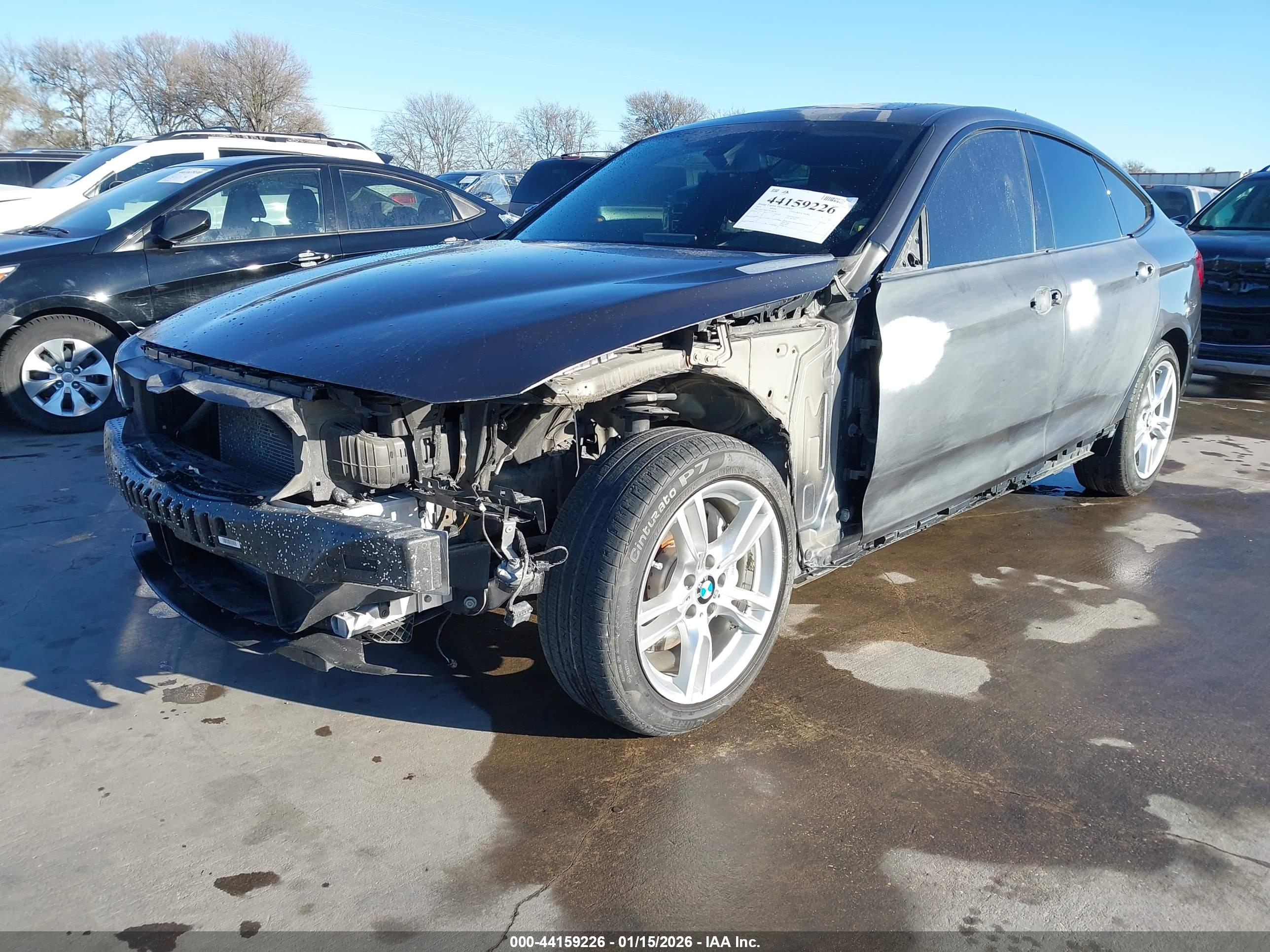 BMW 335I image 2