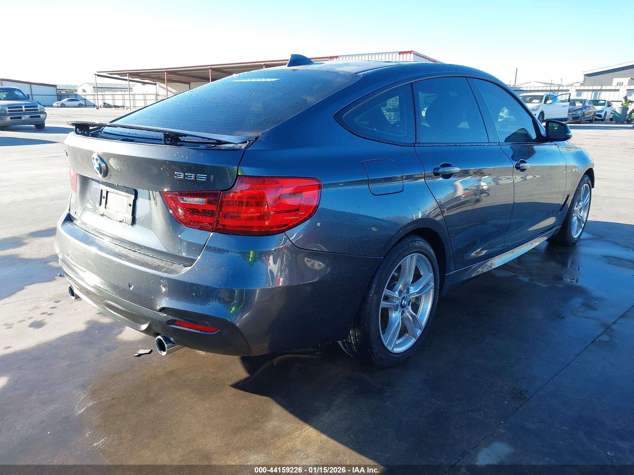 BMW 335I image 4