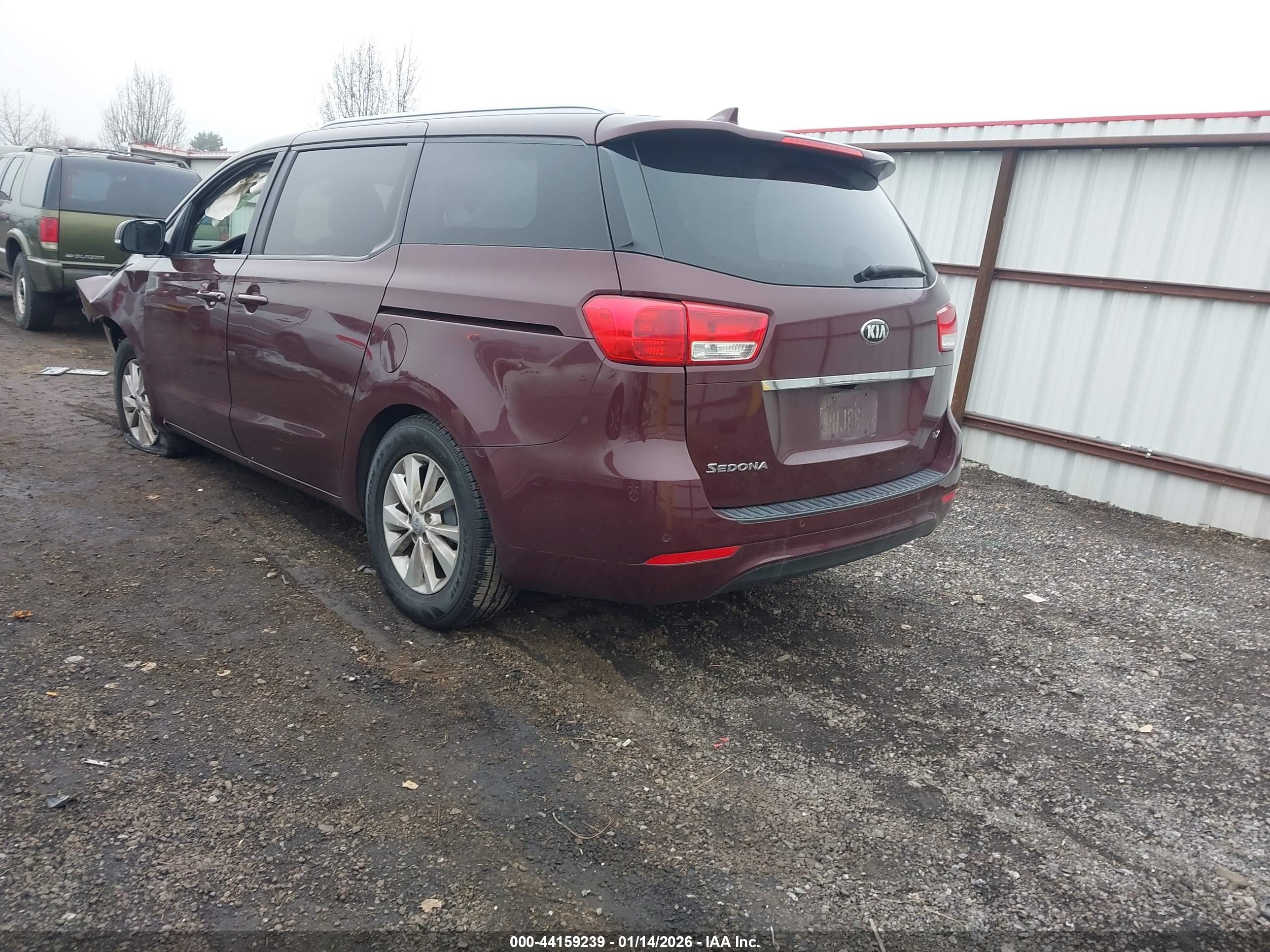 KIA SEDONA image 3