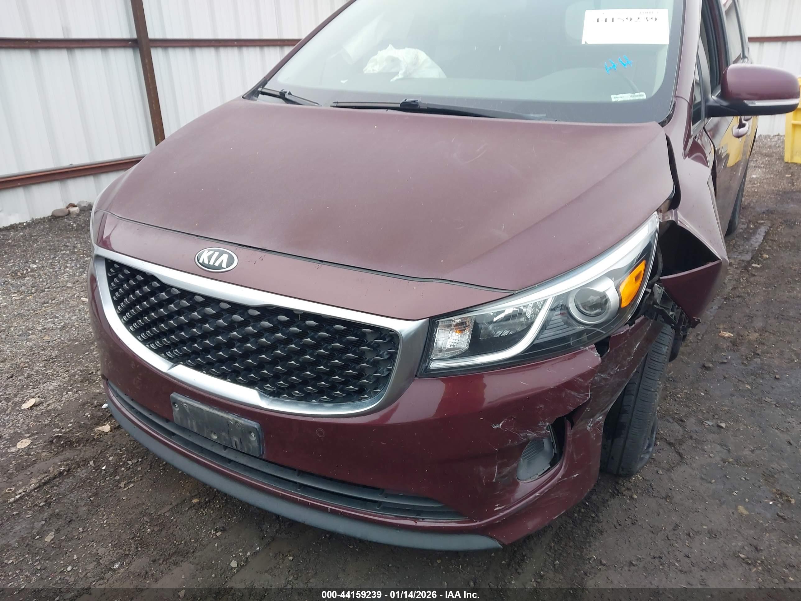KIA SEDONA image 6