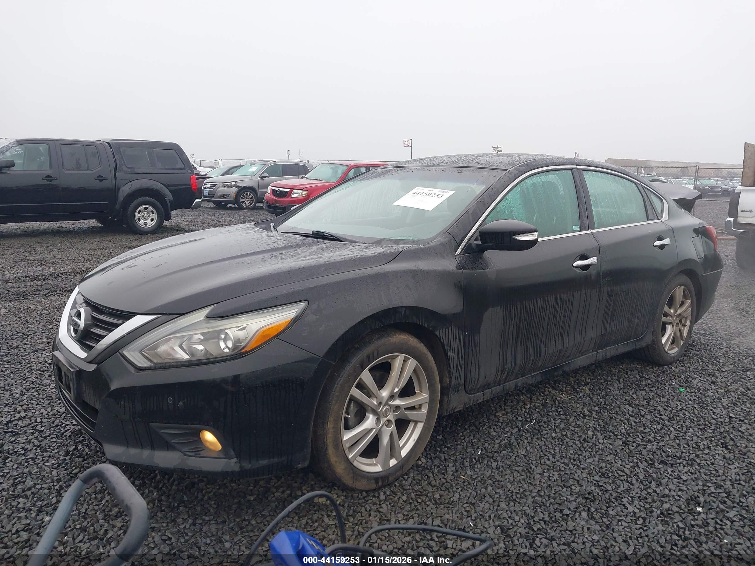 NISSAN ALTIMA image 2