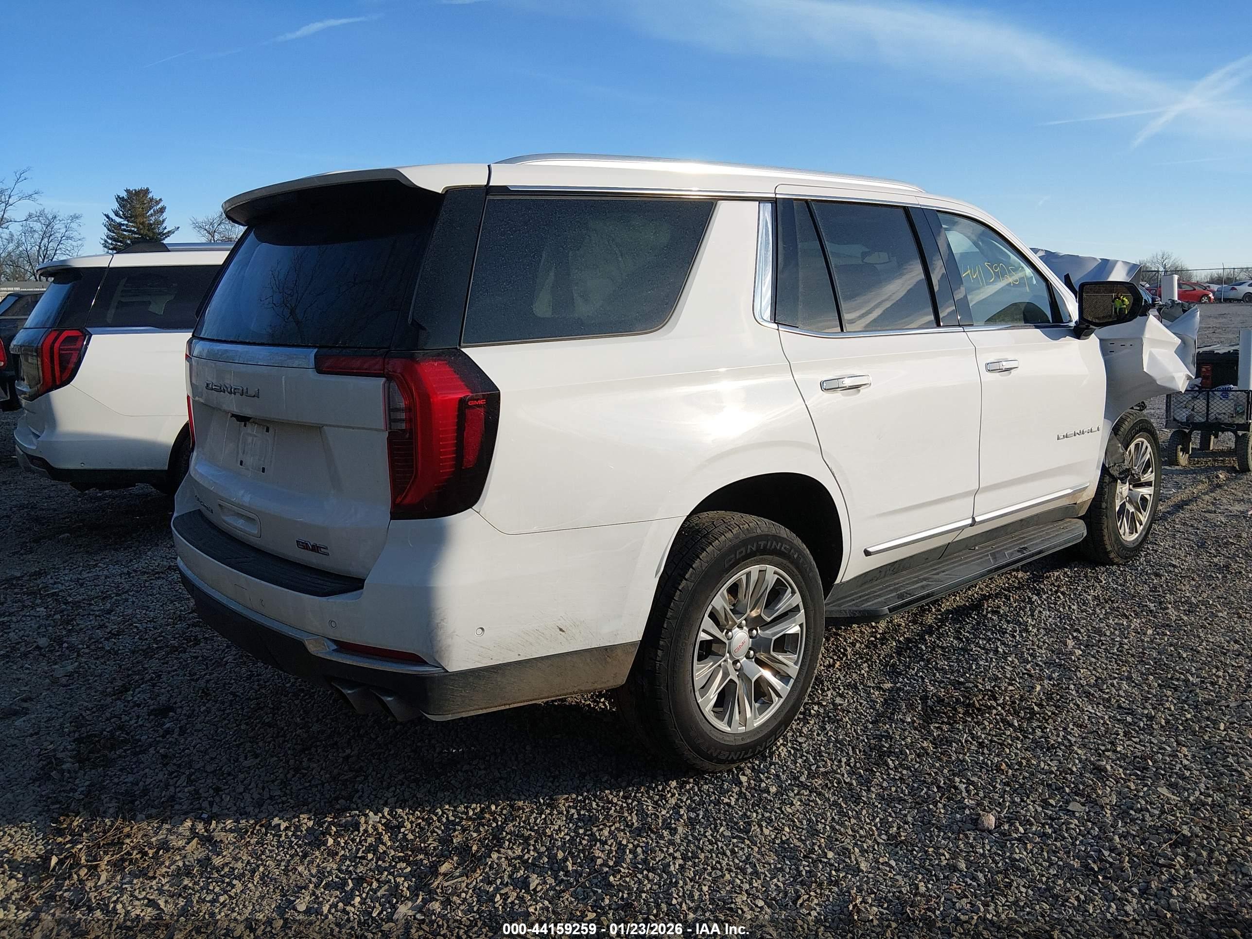 GMC YUKON image 4