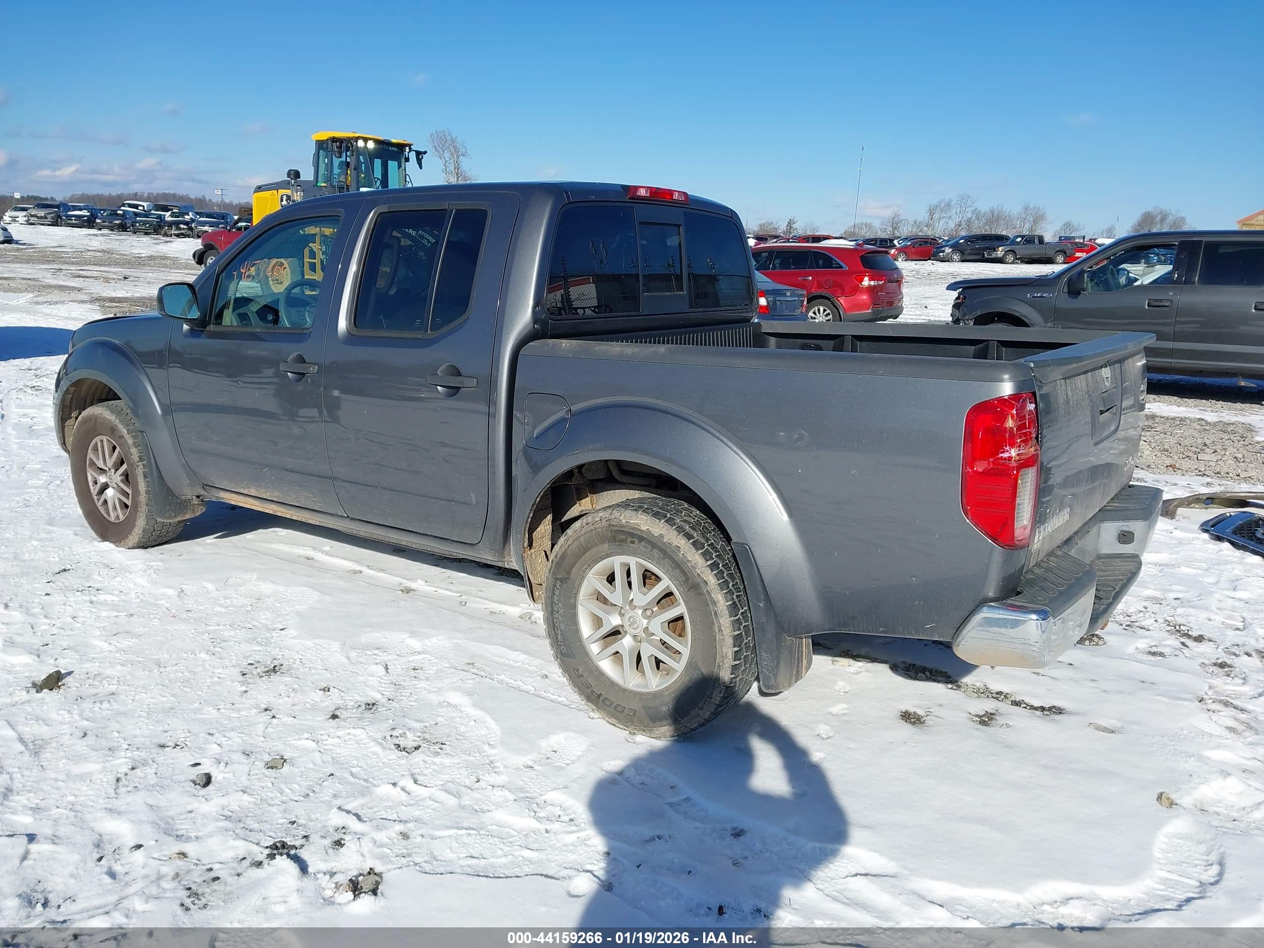 NISSAN FRONTIER image 3