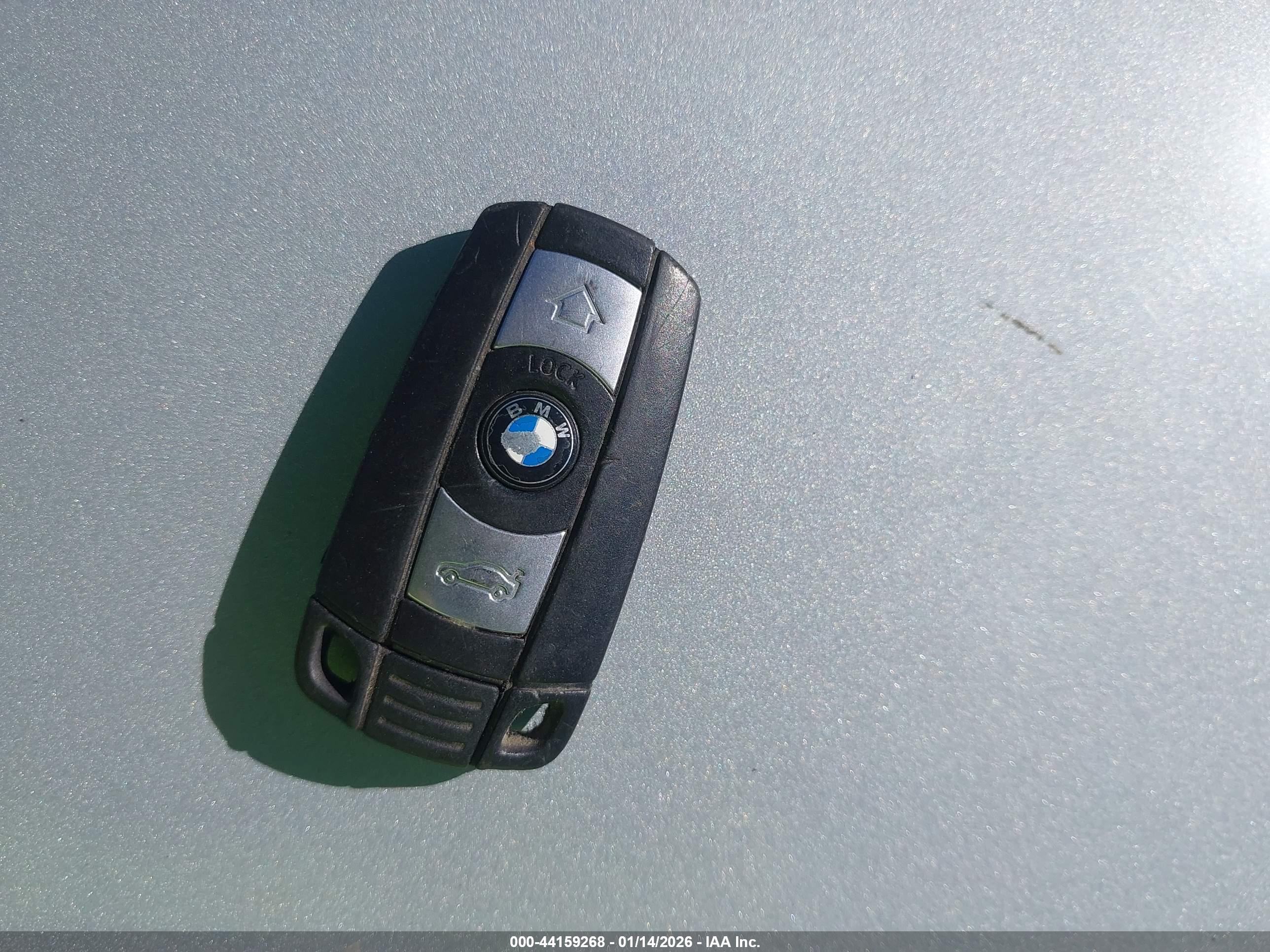 BMW 325I image 11