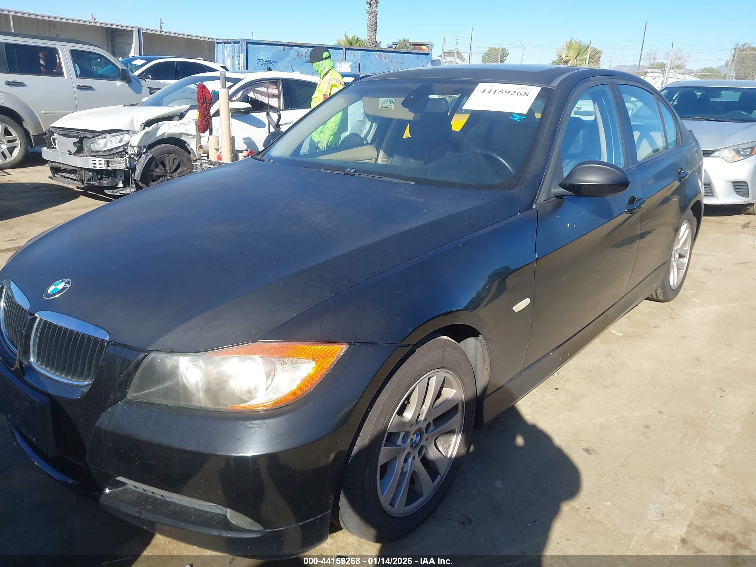 BMW 325I image 6