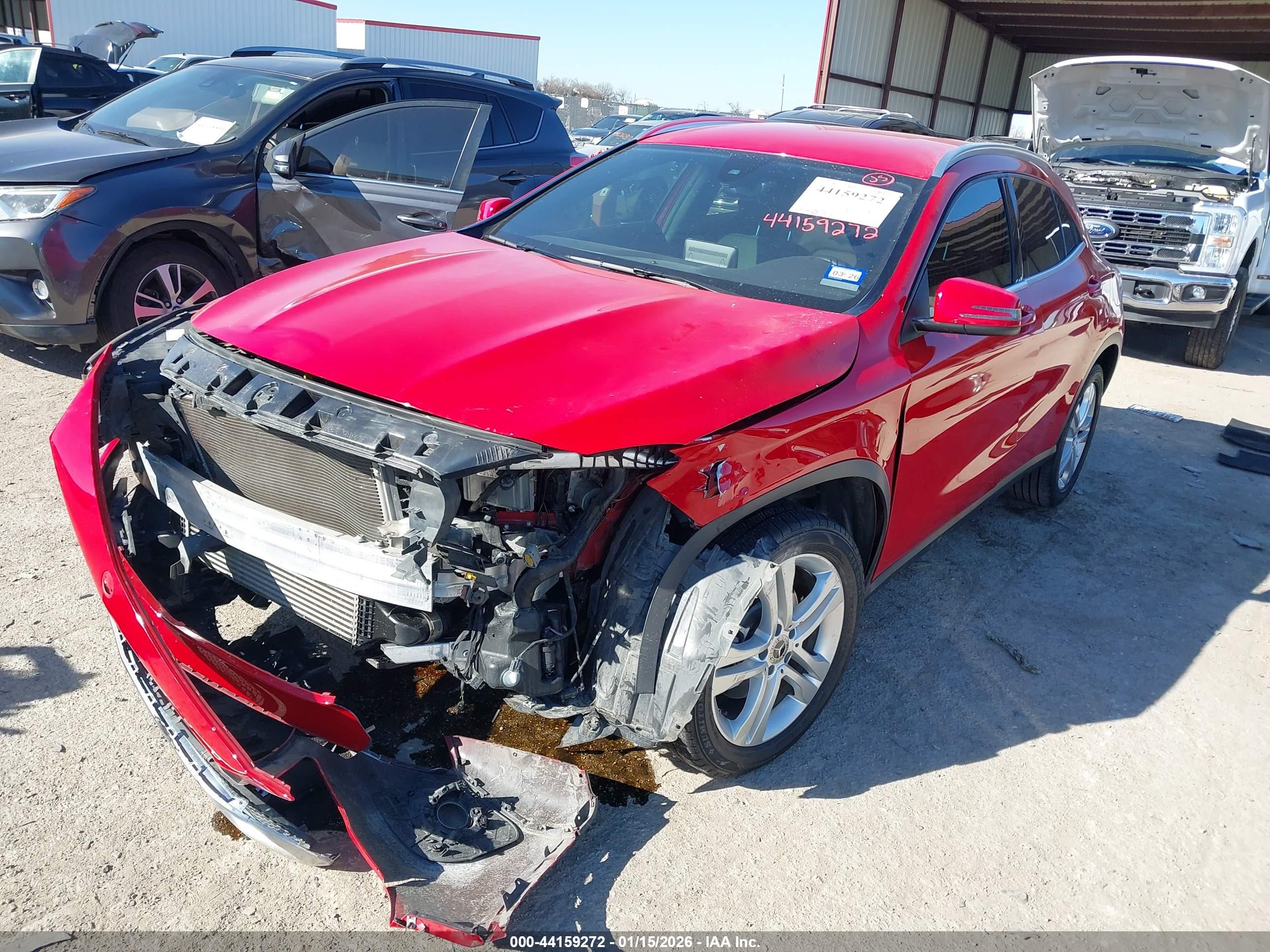 MERCEDES-BENZ GLA image 2