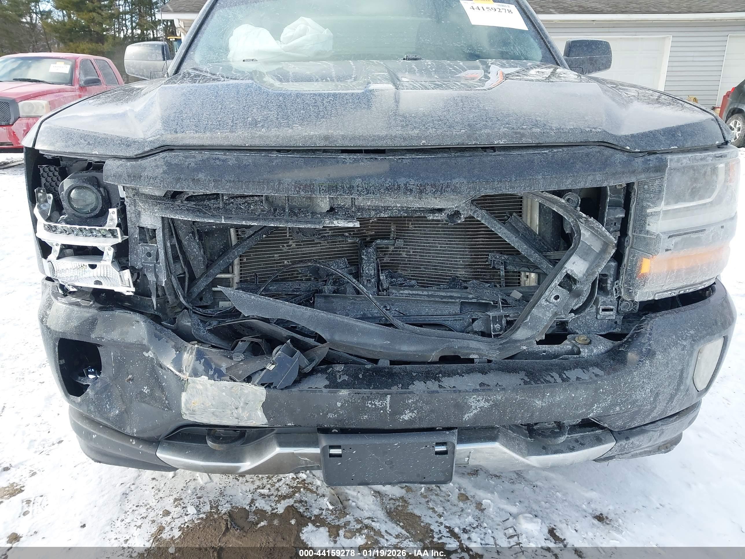 CHEVROLET SILVERADO image 6