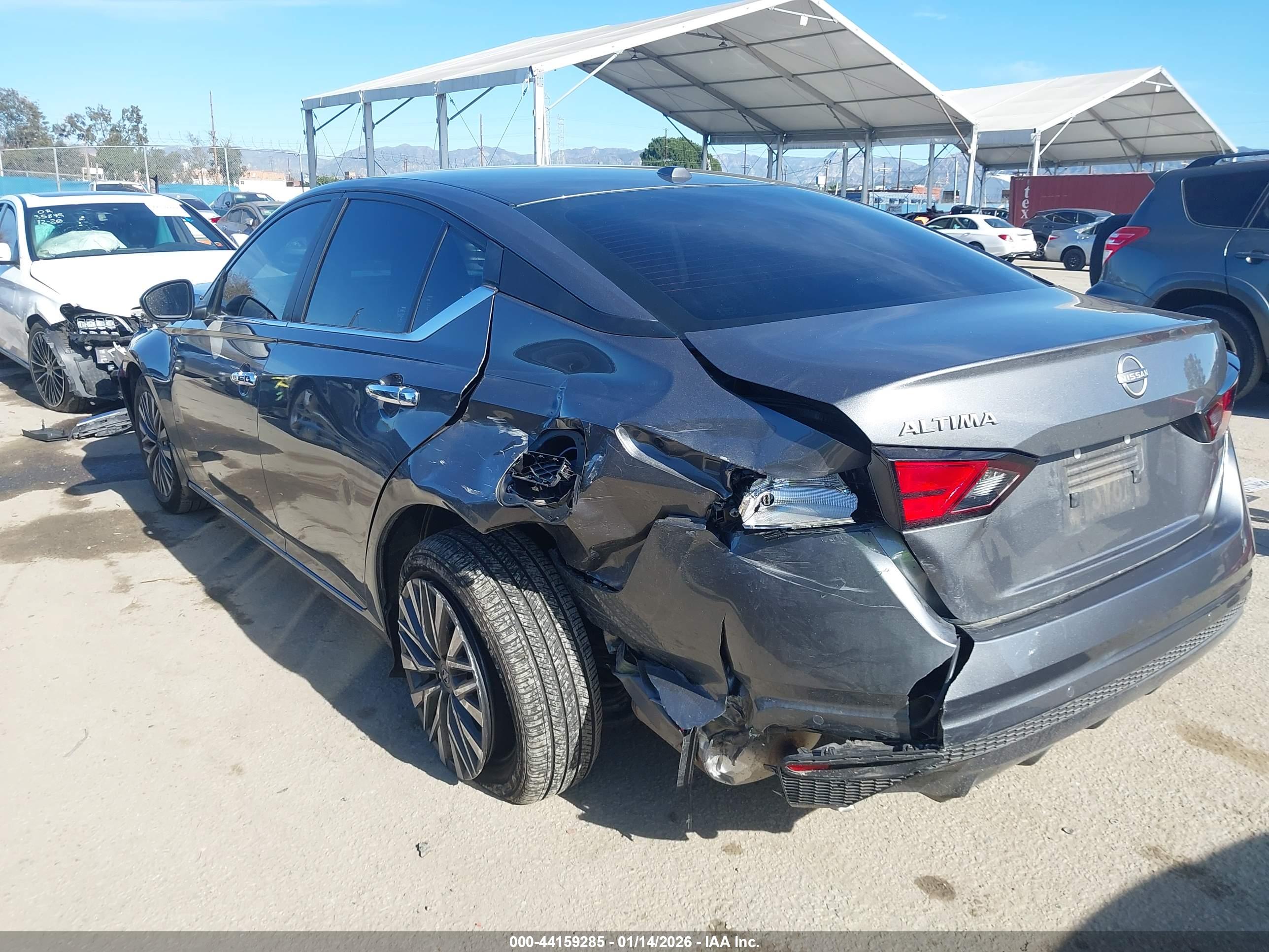 NISSAN ALTIMA image 3