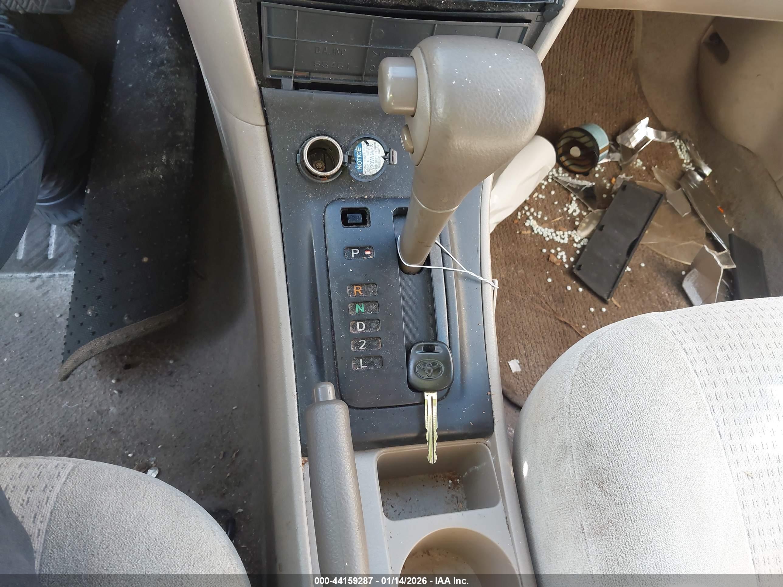 TOYOTA COROLLA image 11