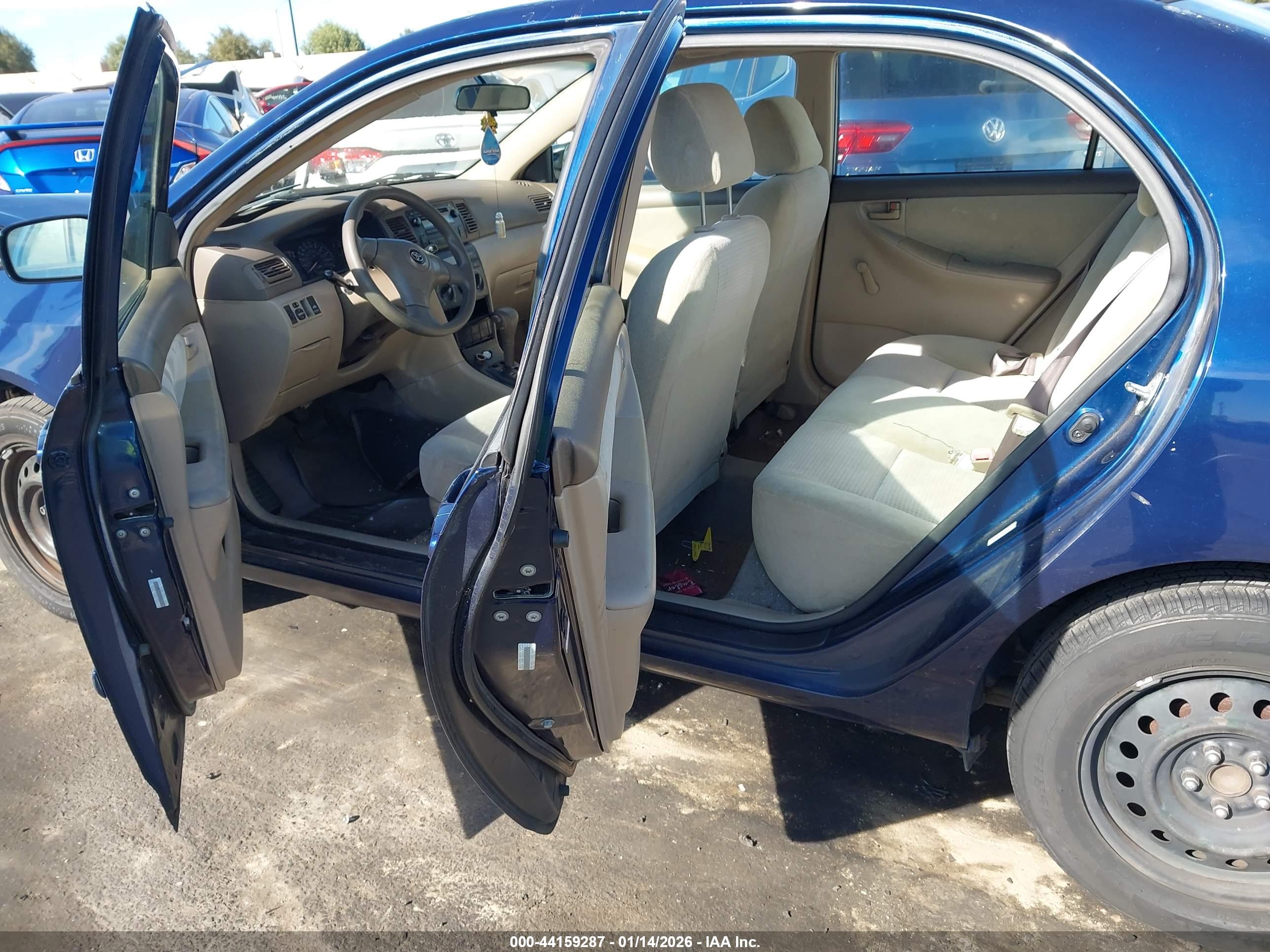 TOYOTA COROLLA image 8