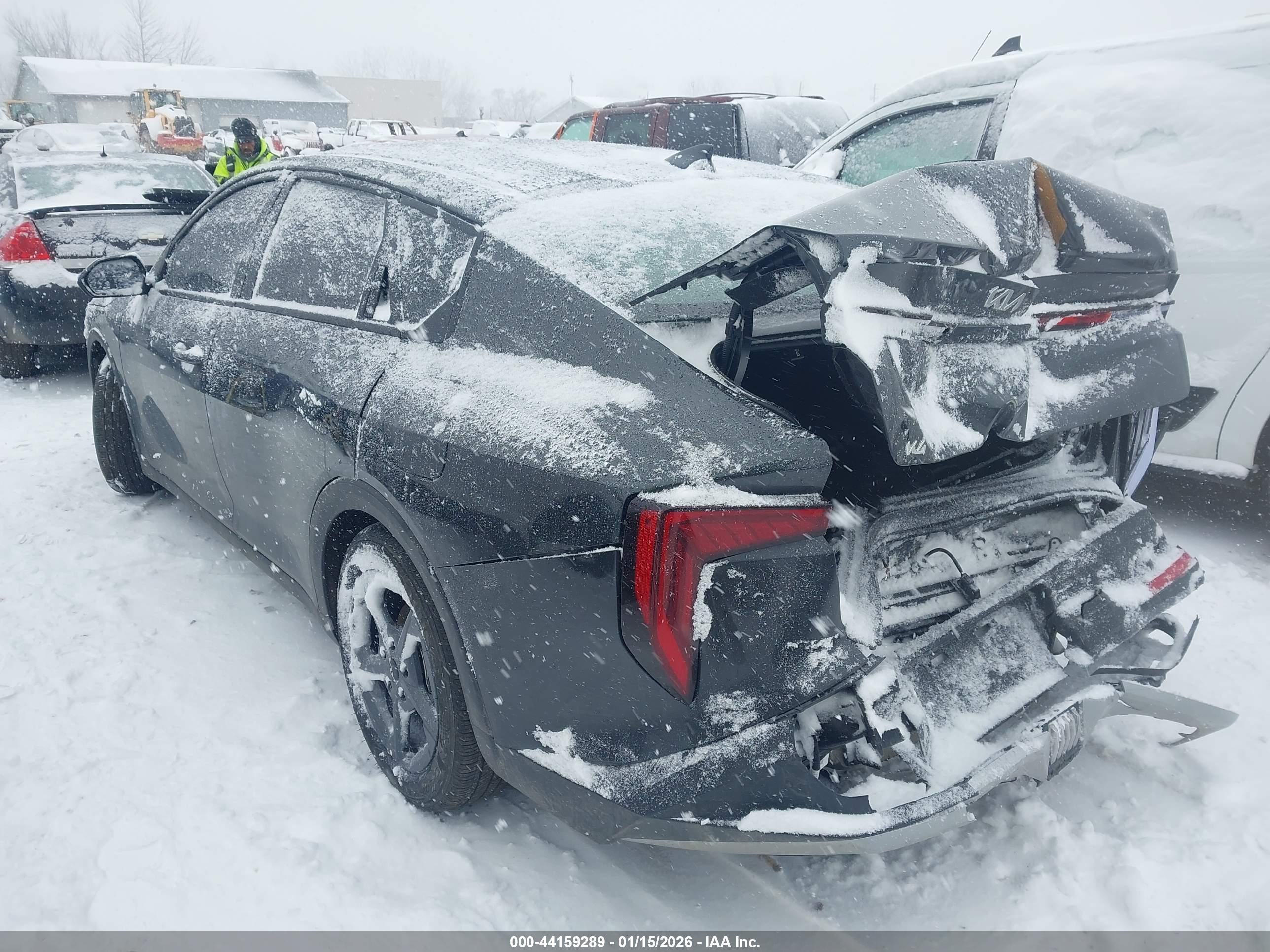 KIA K4 image 3