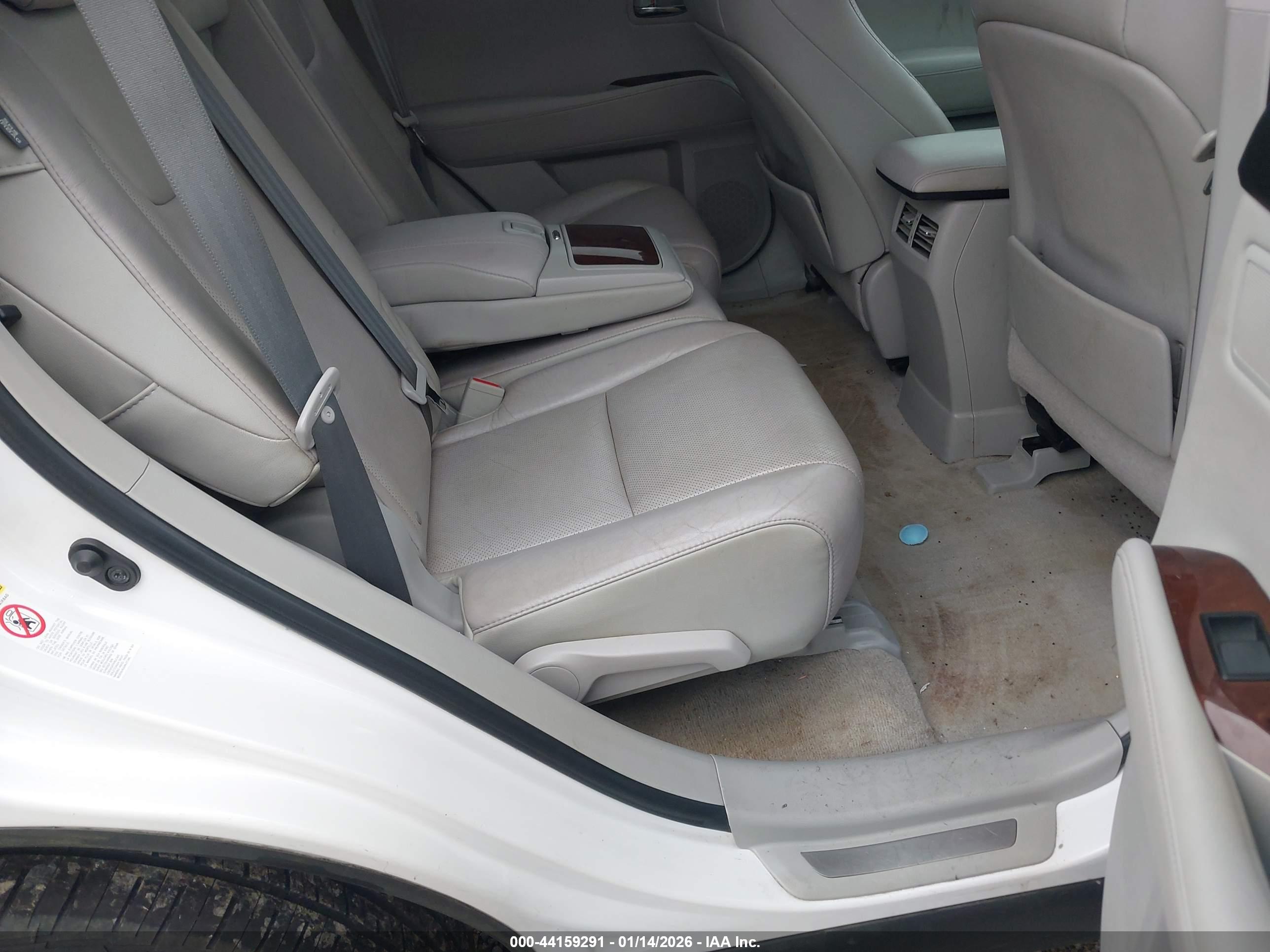 LEXUS RX image 8