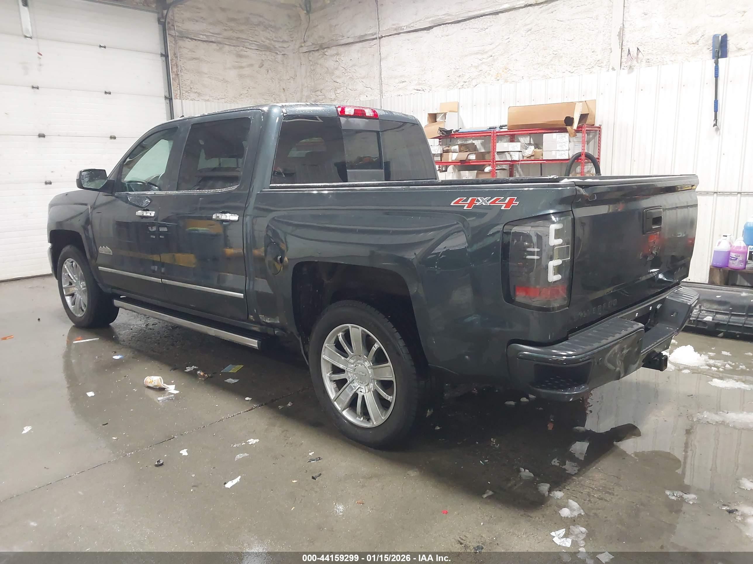 CHEVROLET SILVERADO image 3